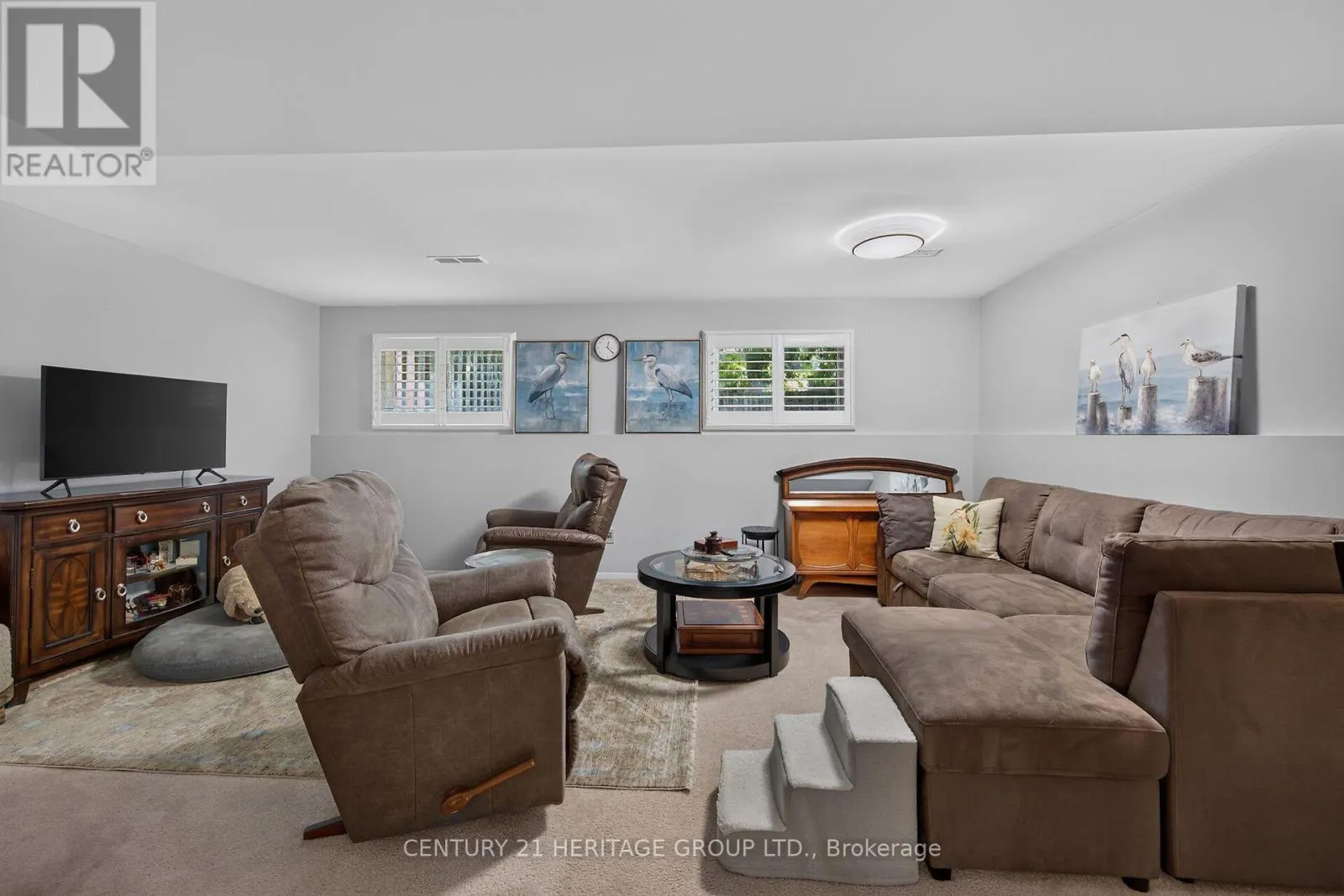 89 STONEY BROOK CRESCENT