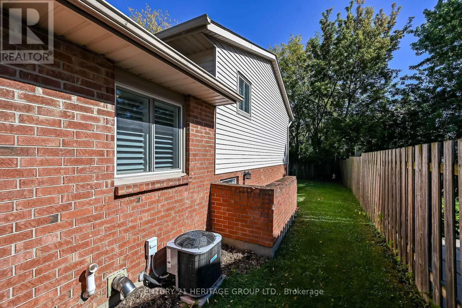 89 STONEY BROOK CRESCENT