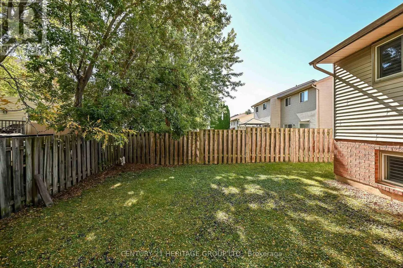 89 STONEY BROOK CRESCENT