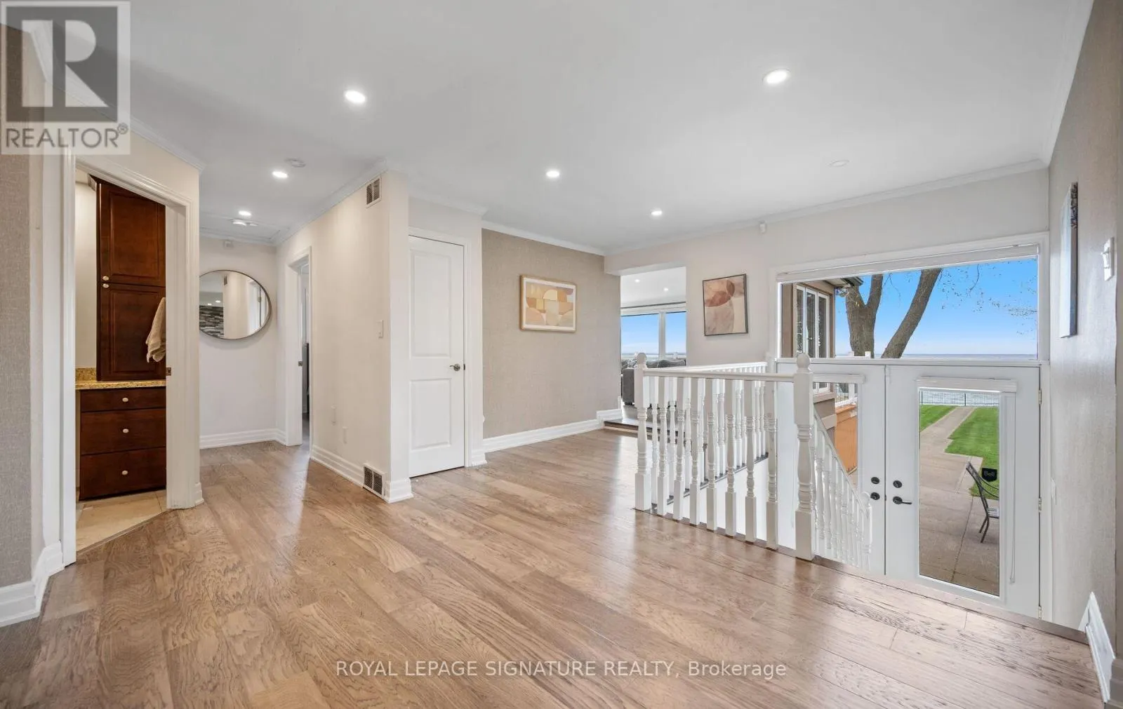 17 WENDAKEE DRIVE