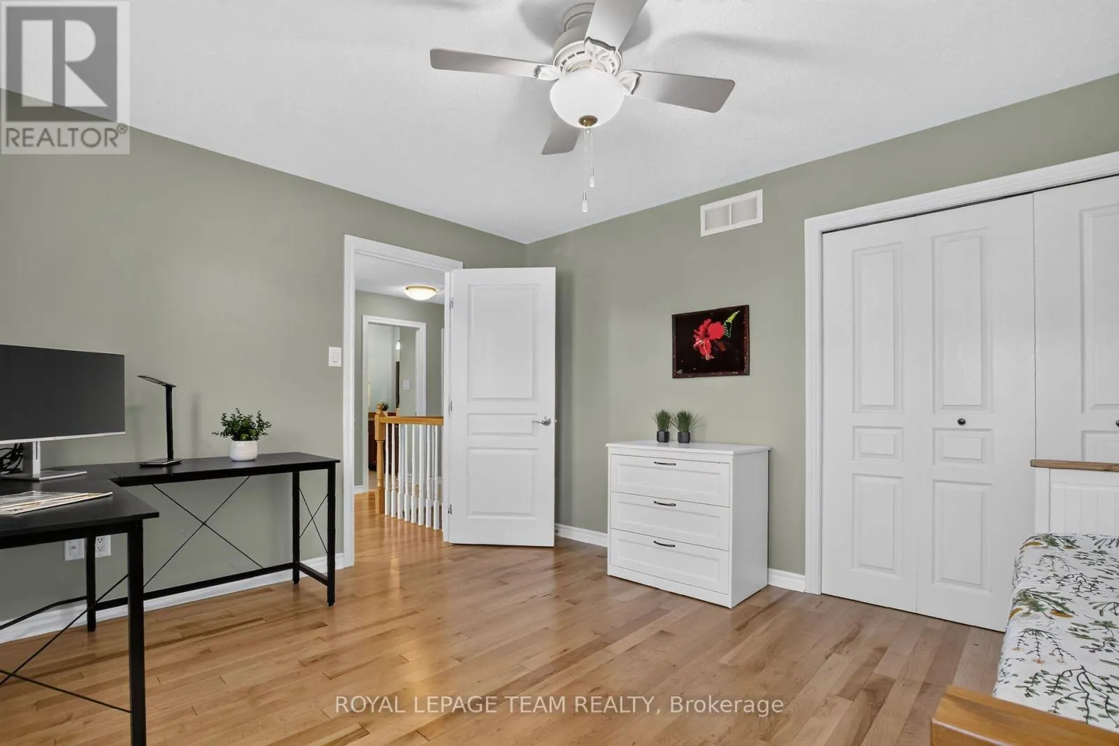 127 COYOTE CRESCENT
