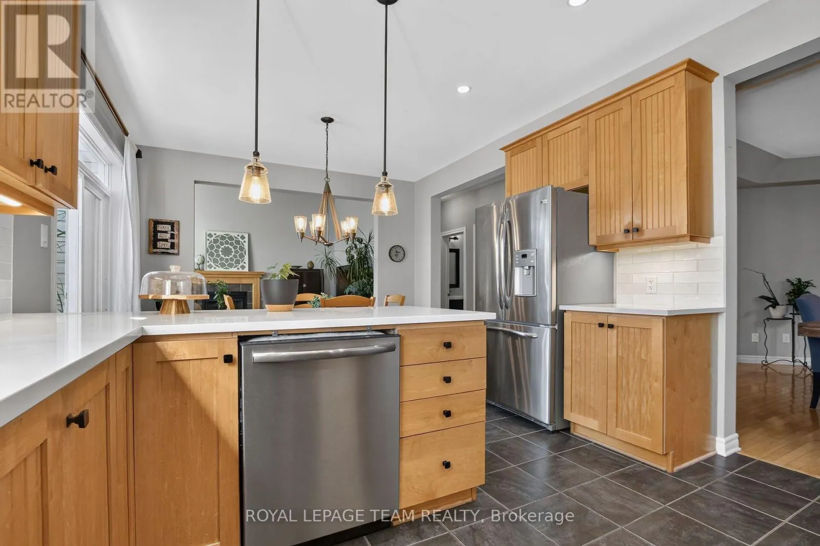 127 COYOTE CRESCENT