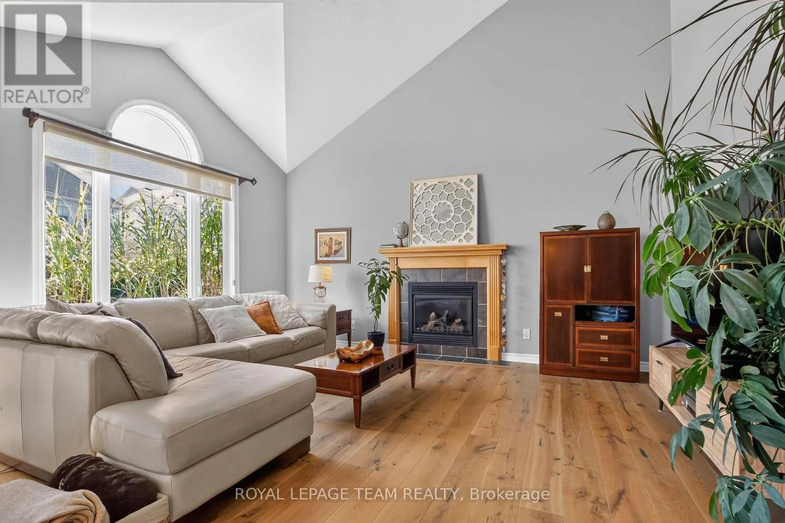 127 COYOTE CRESCENT