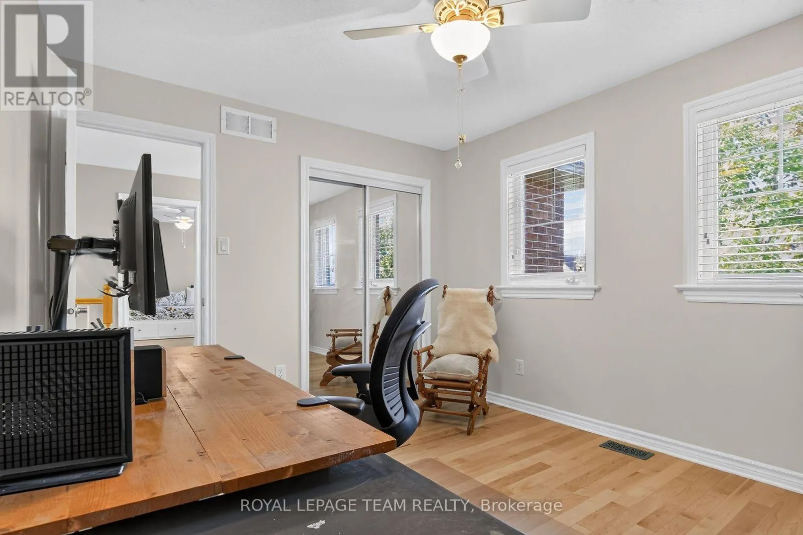 127 COYOTE CRESCENT