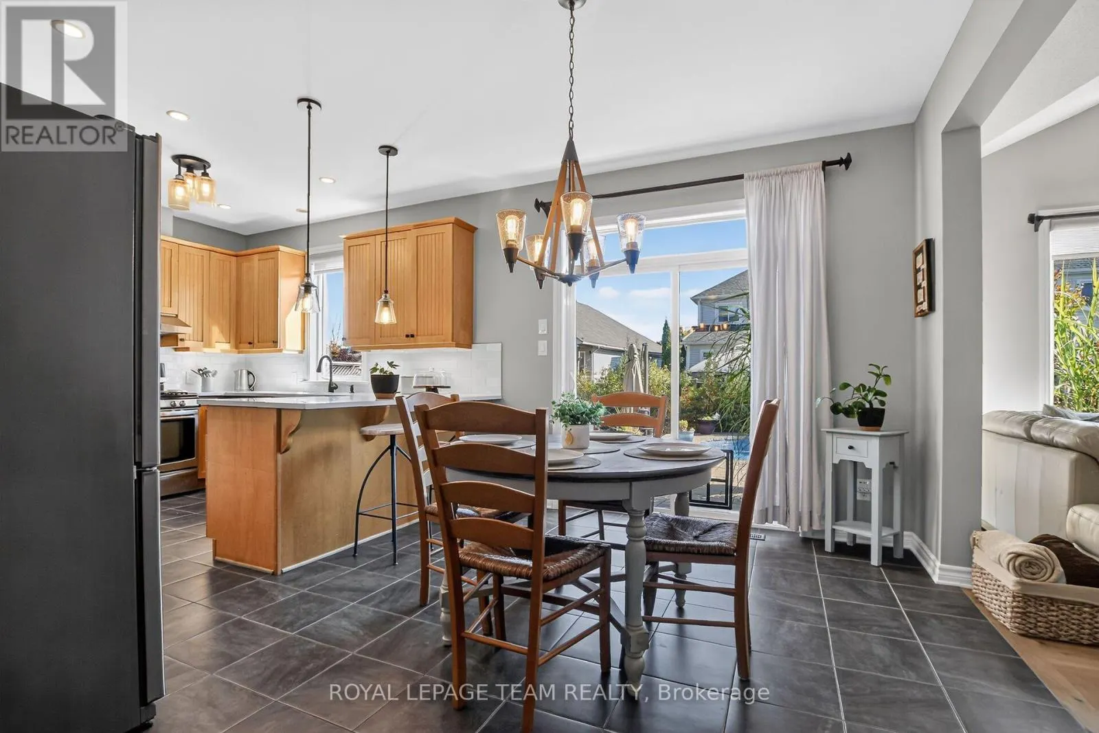 127 COYOTE CRESCENT
