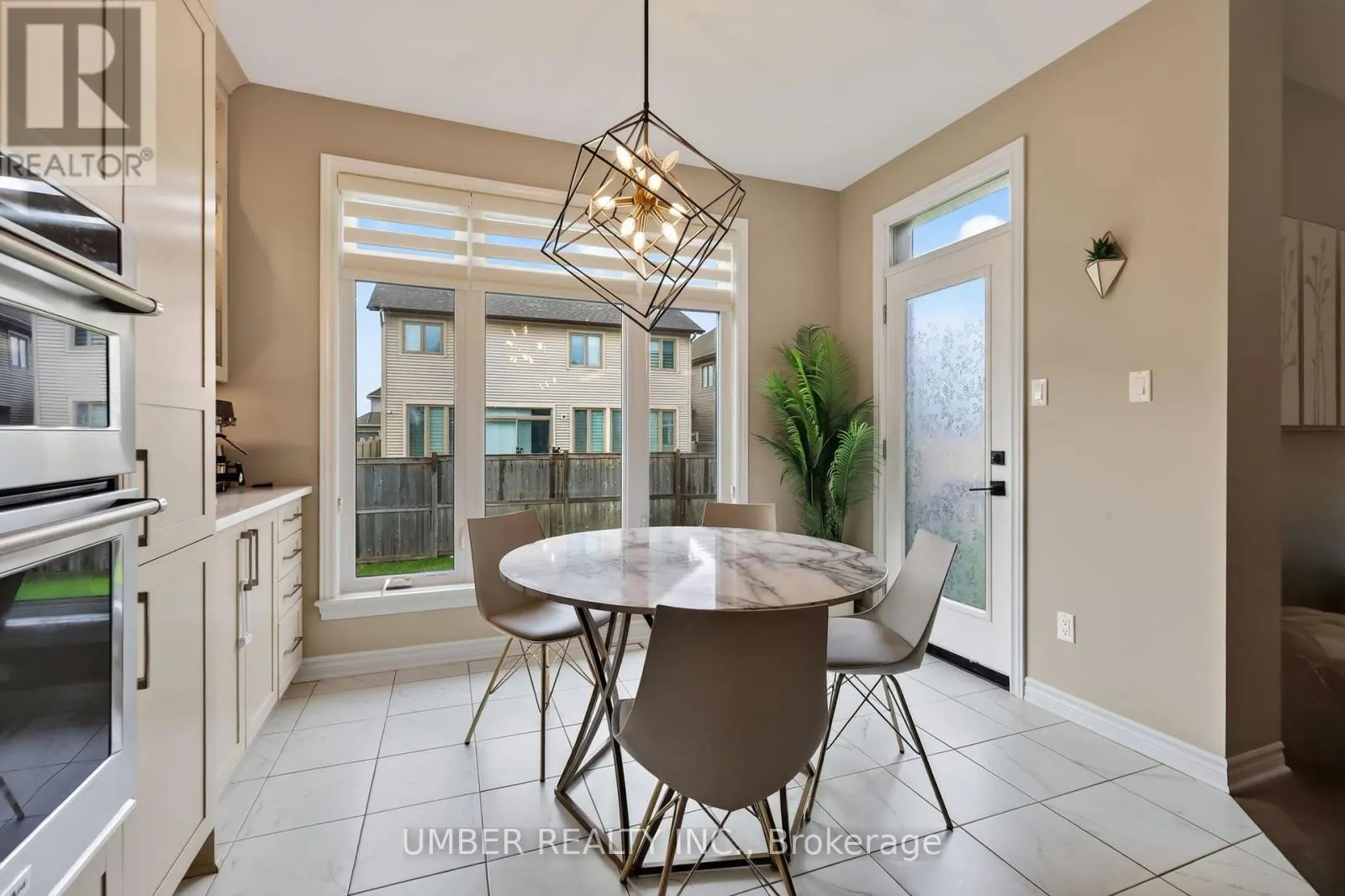 256 TROLLIUS WAY