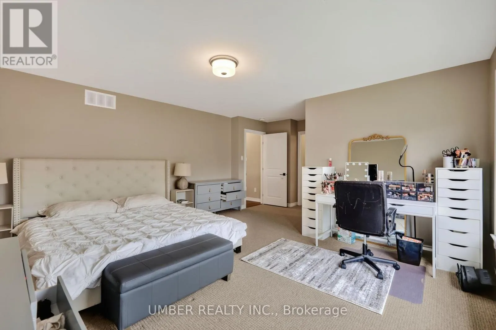 256 TROLLIUS WAY