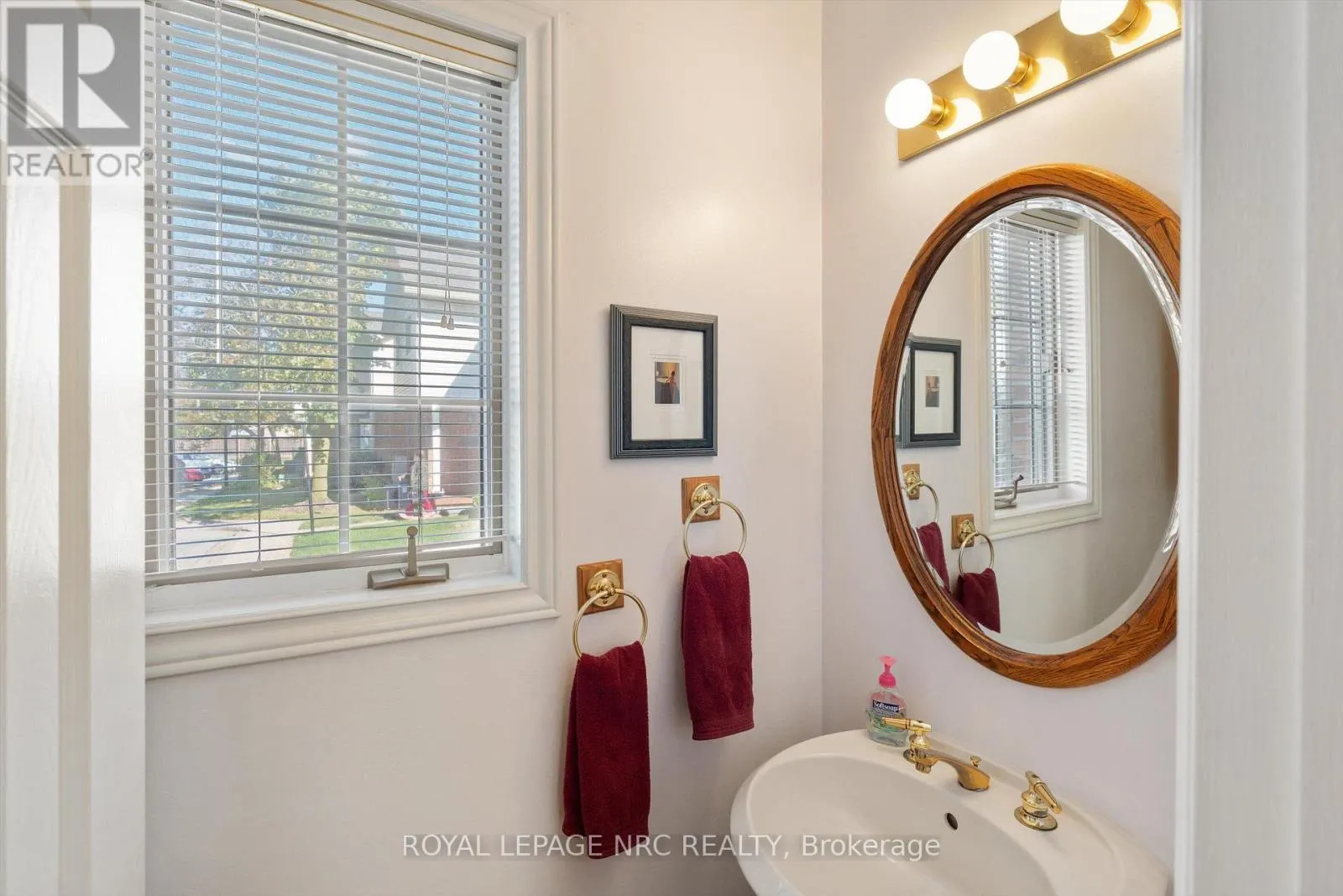 13 - 275 PELHAM ROAD #13