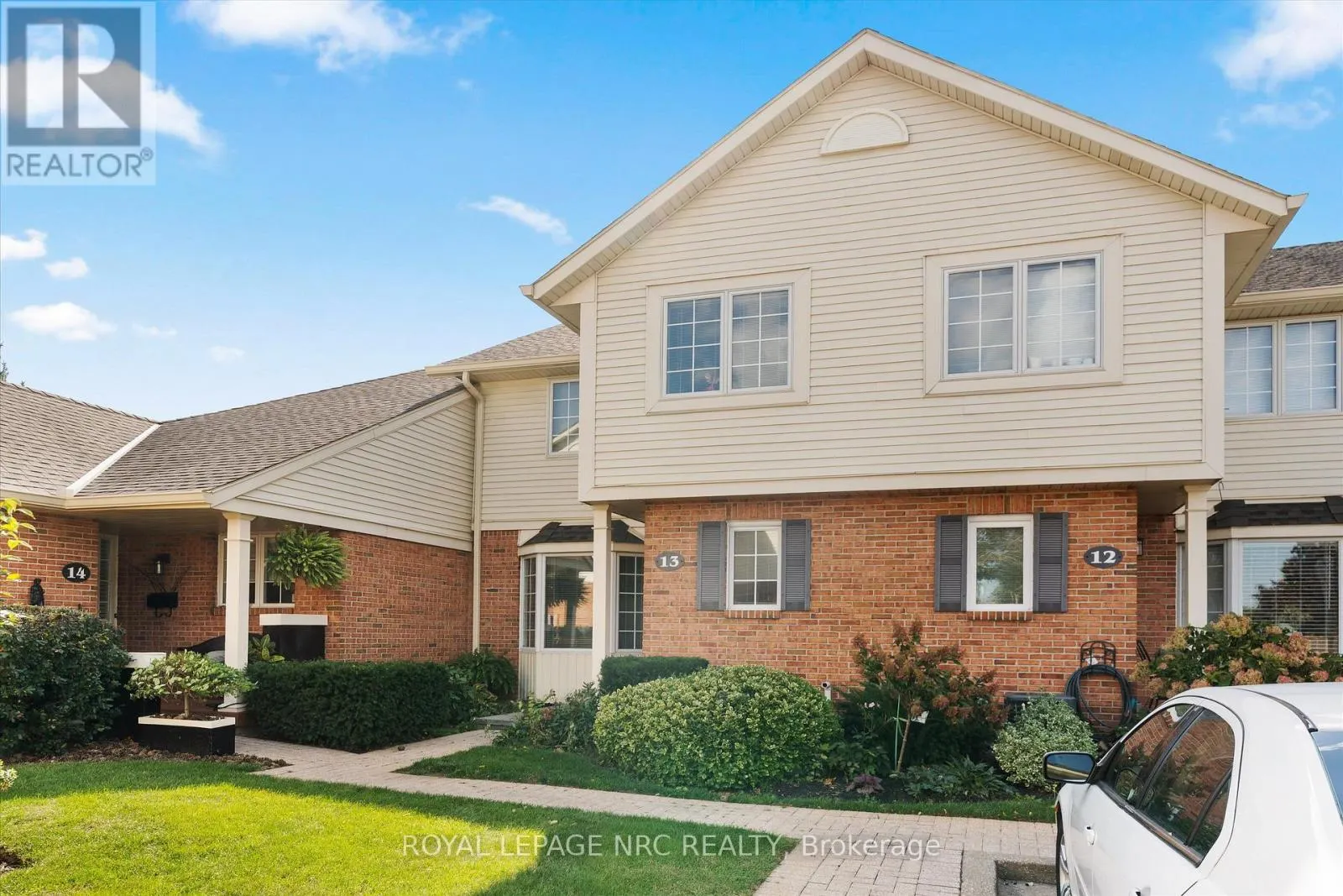 13 - 275 PELHAM ROAD #13