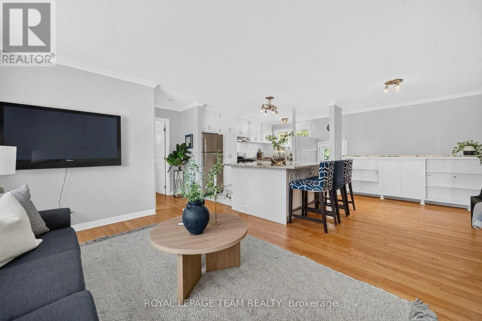 21 ELTERWATER AVENUE