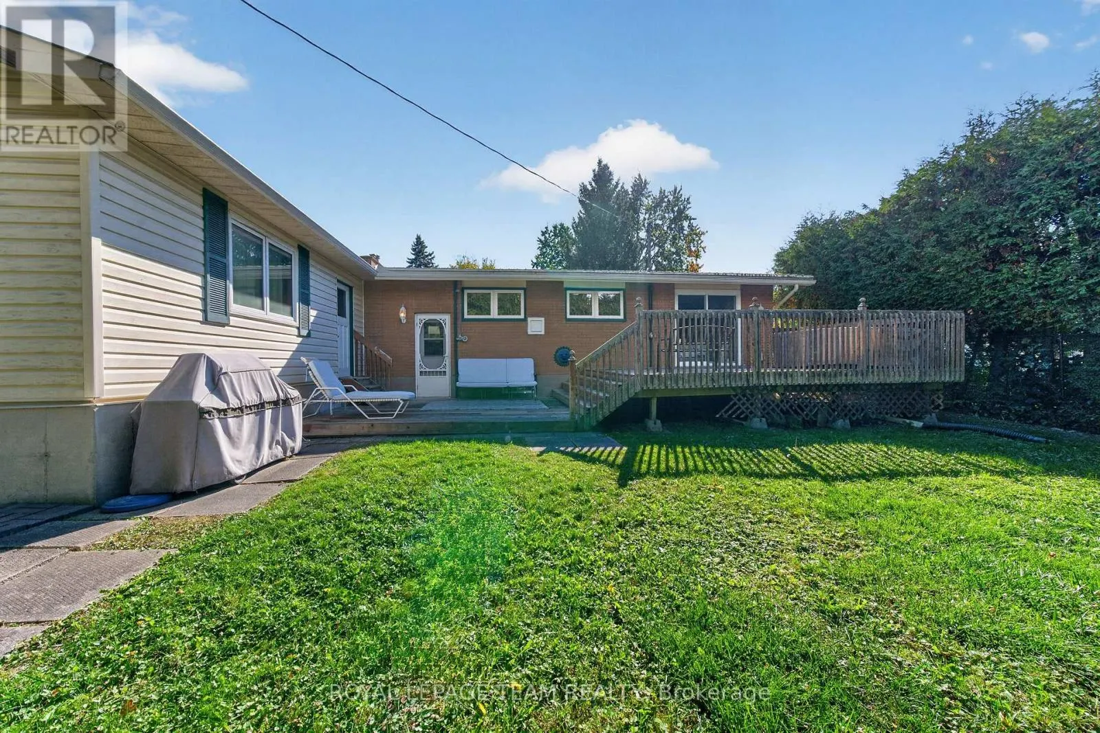 21 ELTERWATER AVENUE