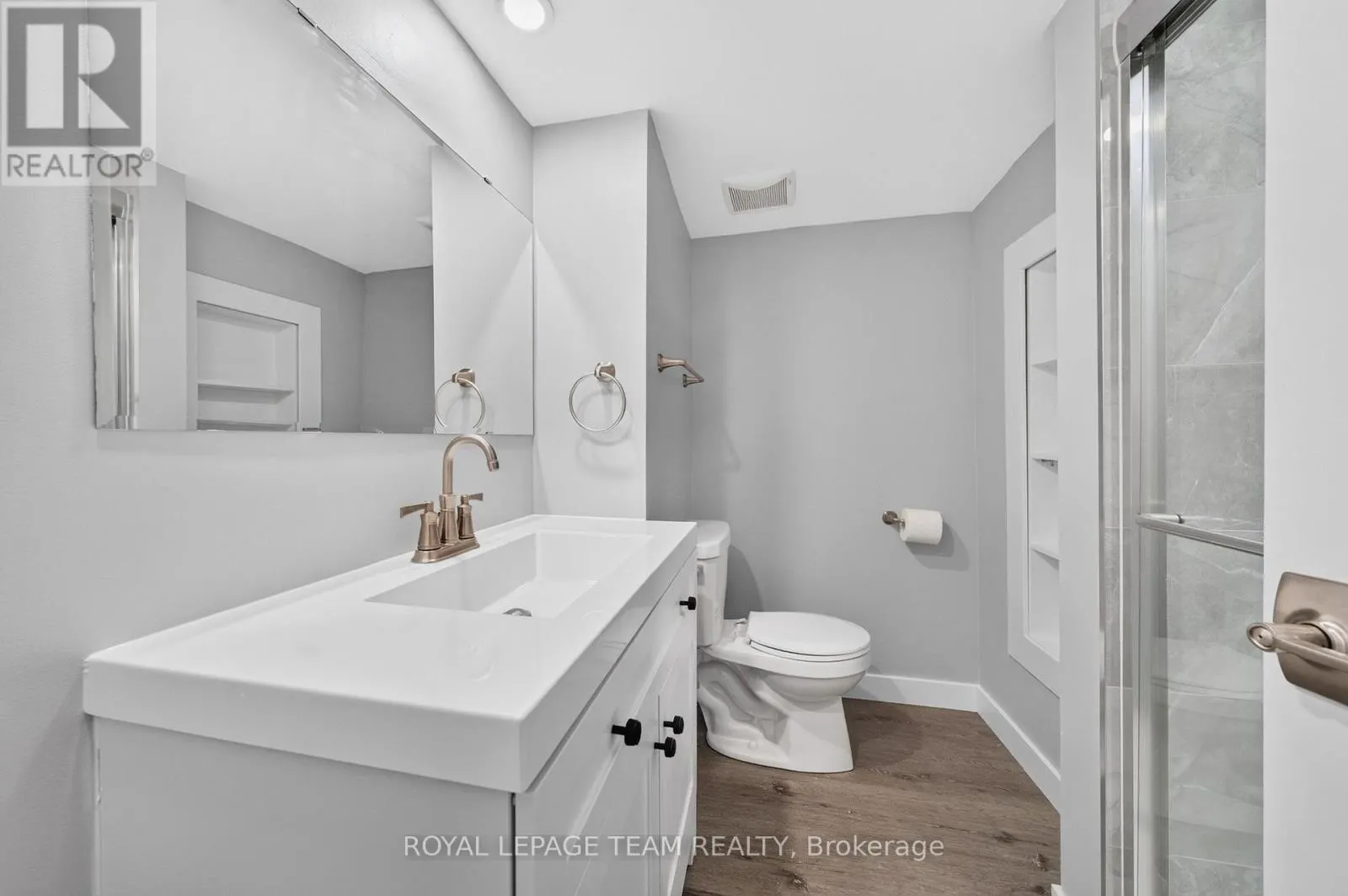 21 ELTERWATER AVENUE