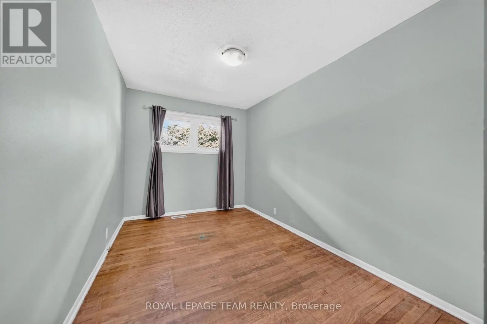 21 ELTERWATER AVENUE