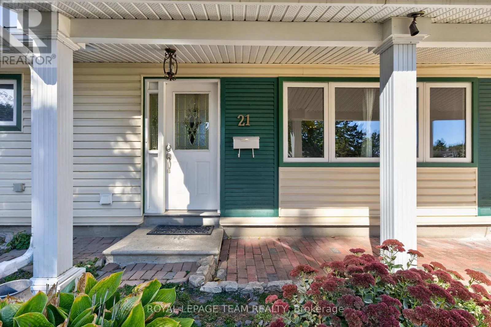 21 ELTERWATER AVENUE