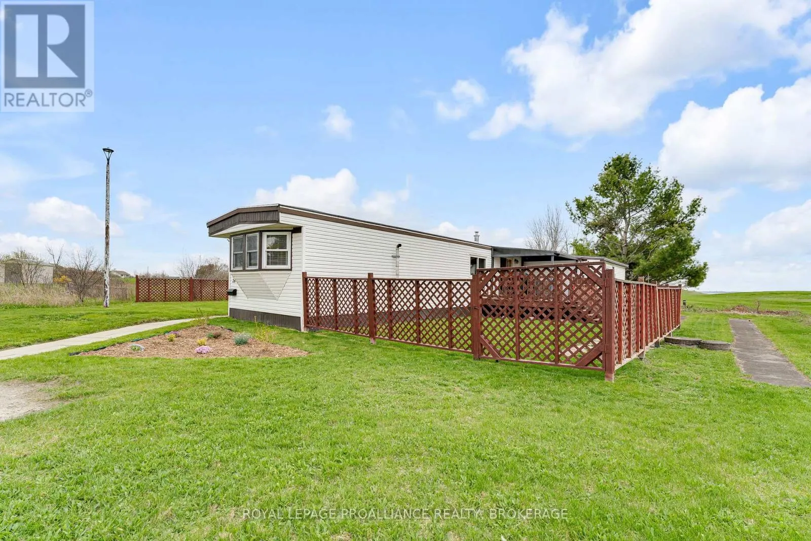 26 KAPYONG CRESCENT
