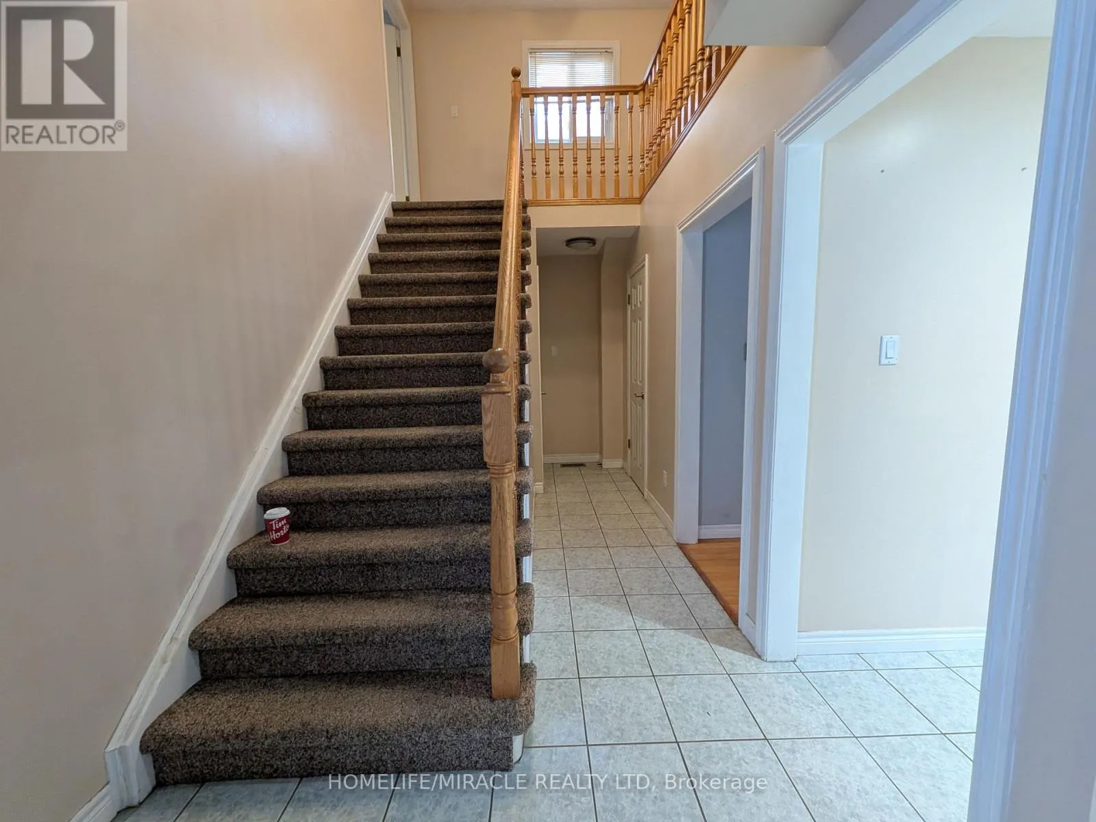 352 BANKSIDE DRIVE