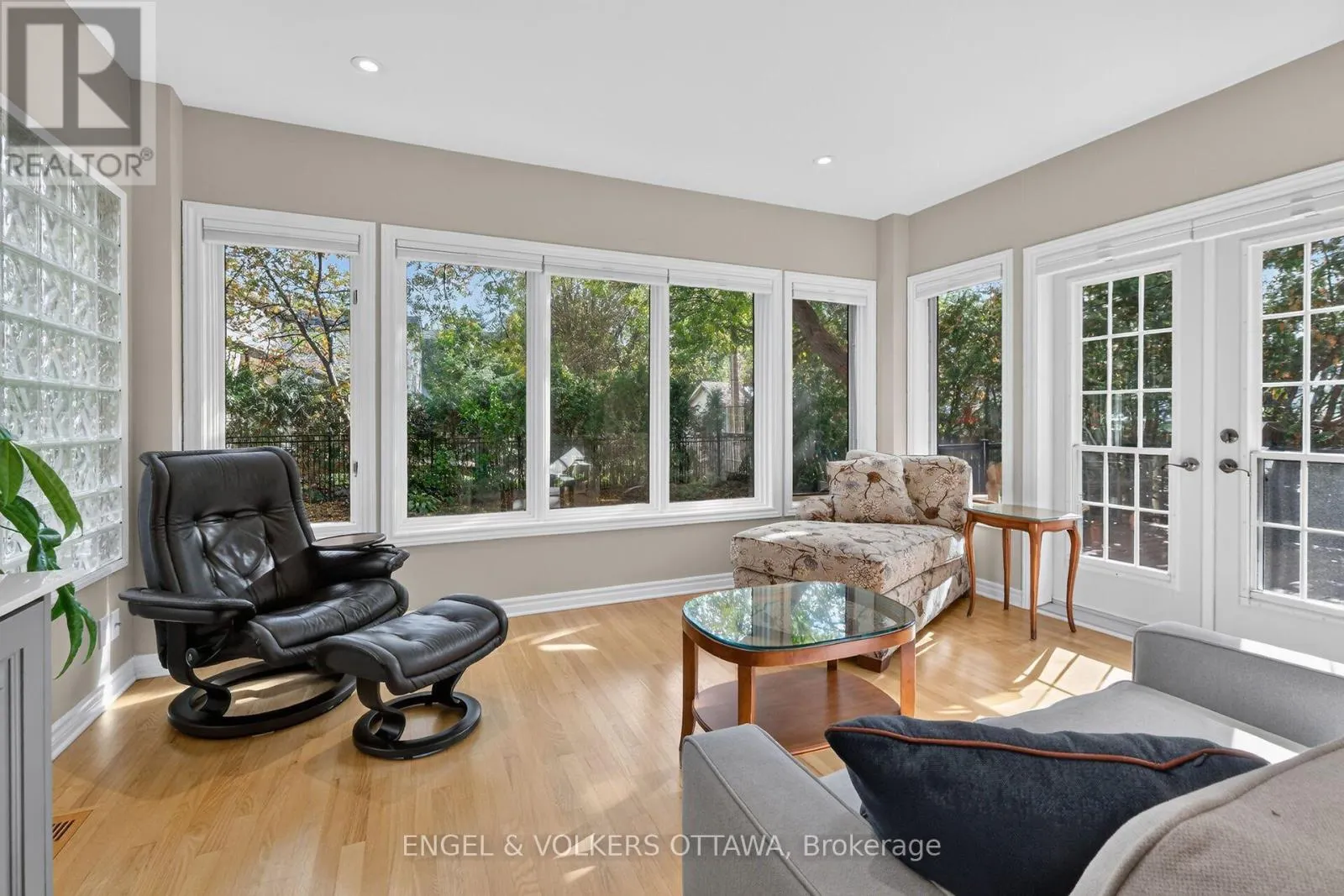 628 BYRON AVENUE