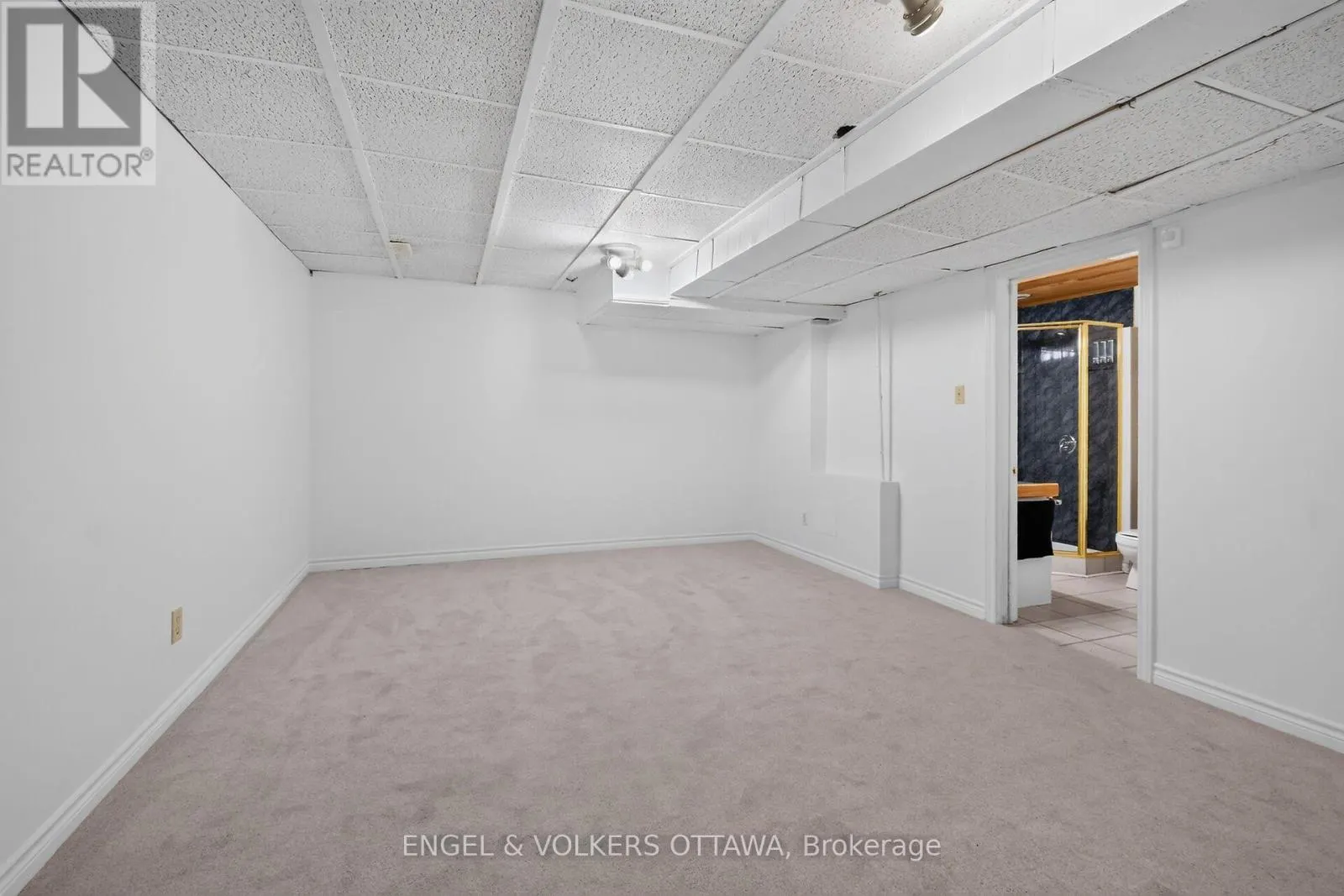 628 BYRON AVENUE