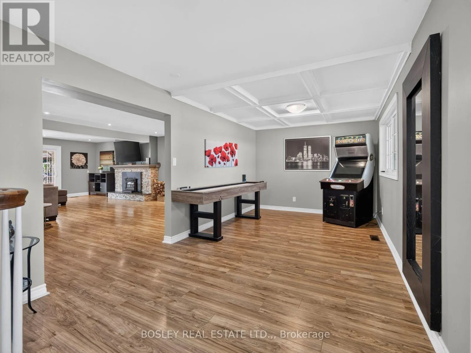 1676 SECOND AVENUE