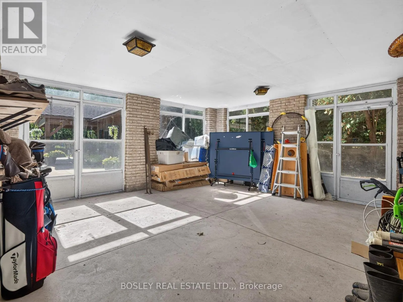 1676 SECOND AVENUE