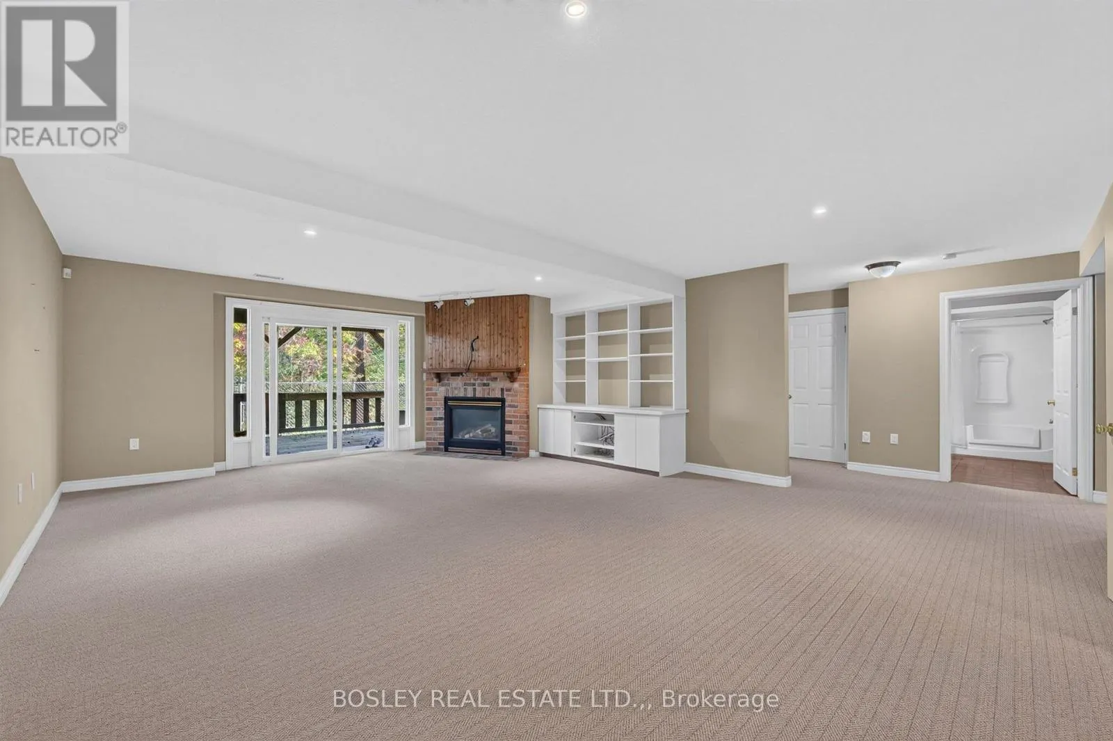12 - 58 GLENDALE AVENUE #12