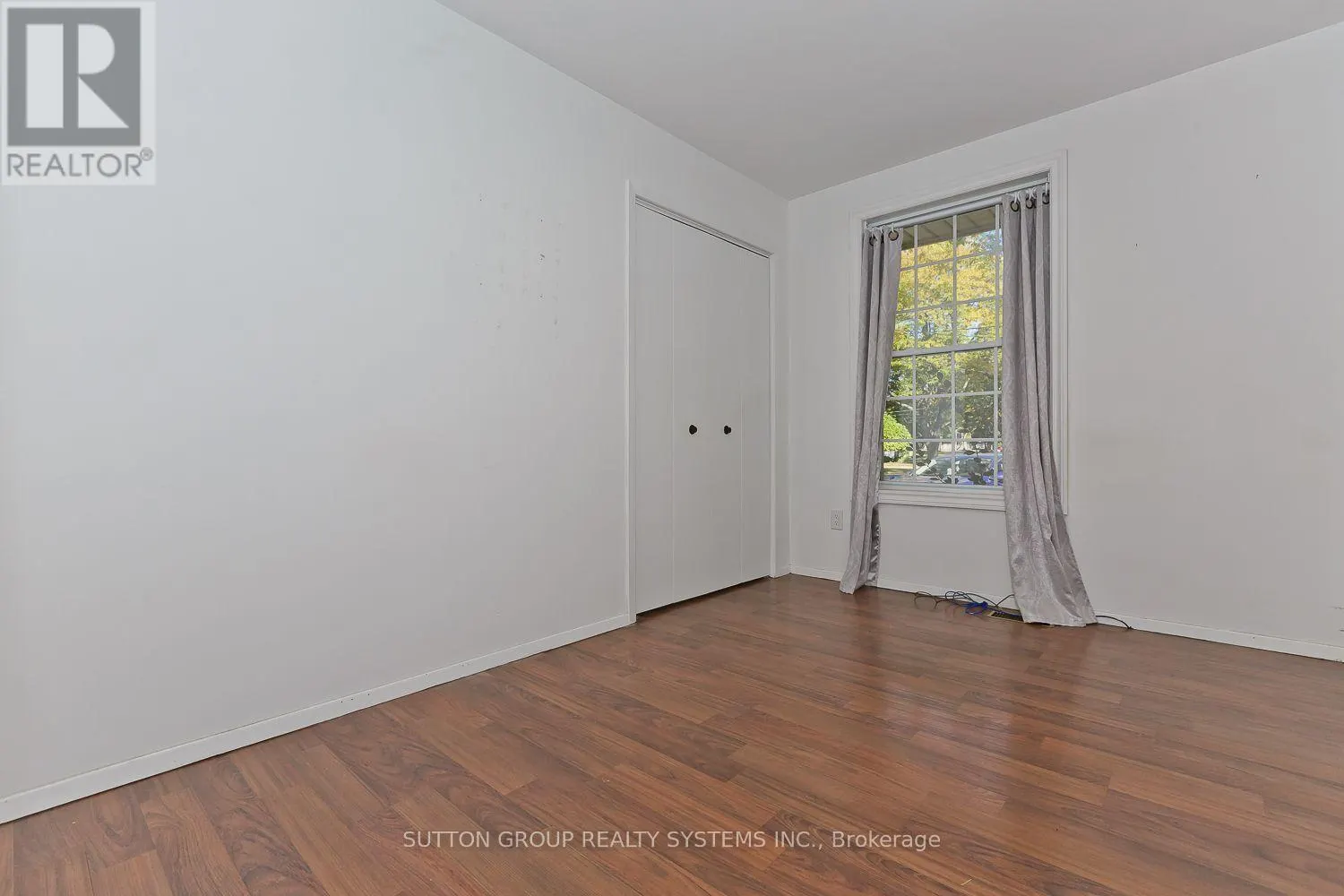 MAIN - 33 CRESCENTWOOD DRIVE