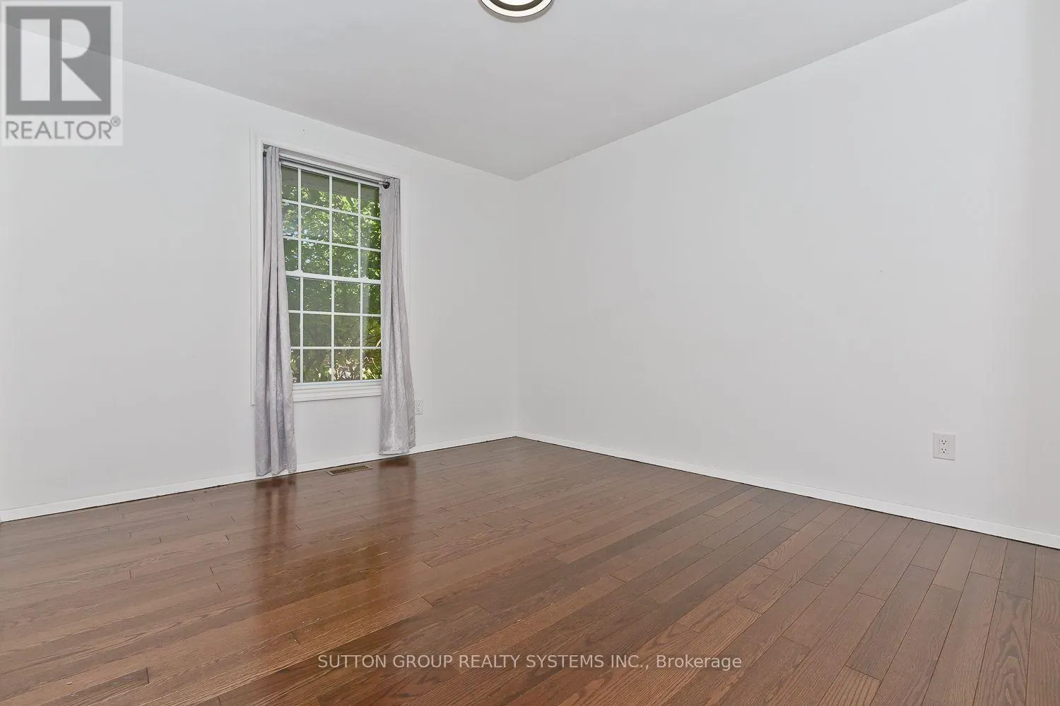 MAIN - 33 CRESCENTWOOD DRIVE