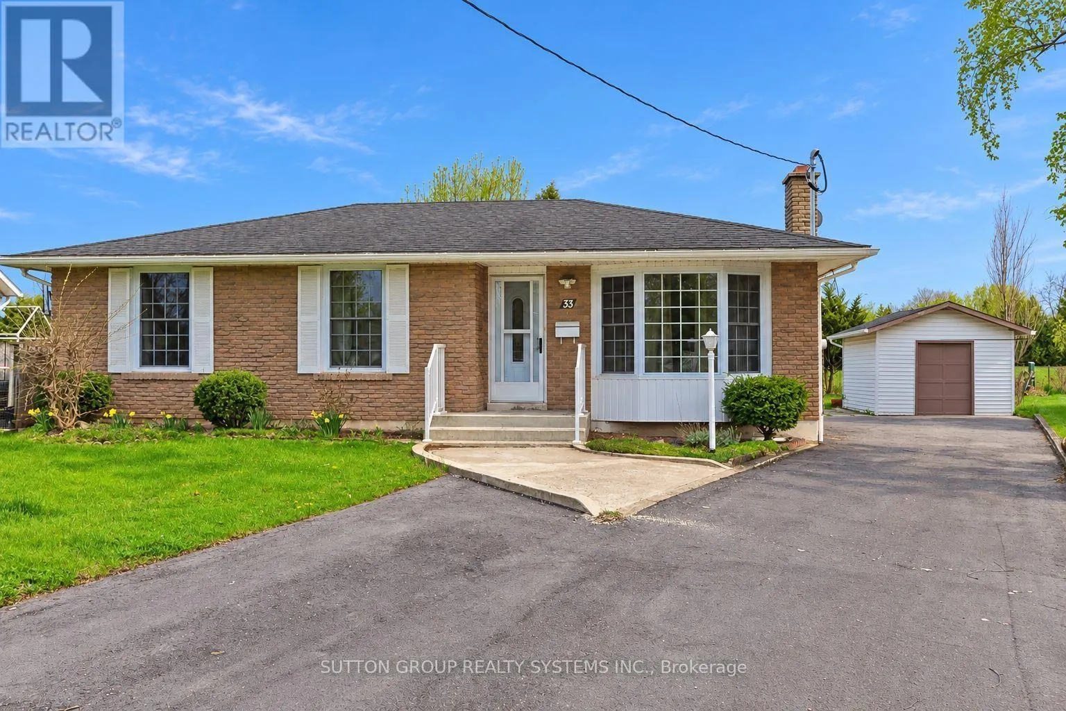 MAIN - 33 CRESCENTWOOD DRIVE