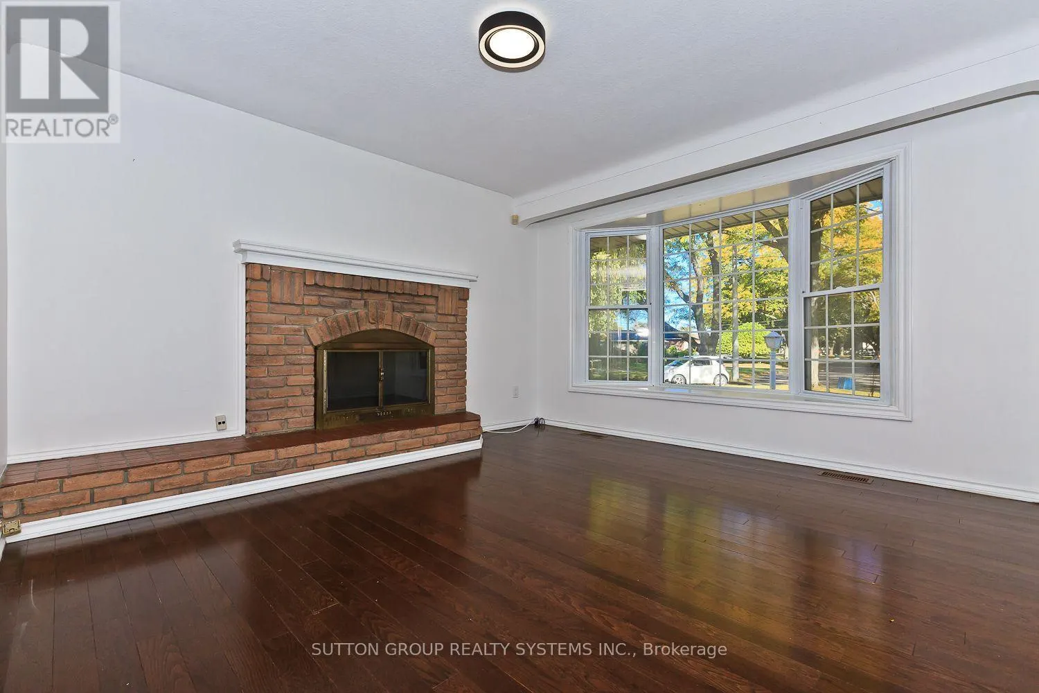 MAIN - 33 CRESCENTWOOD DRIVE
