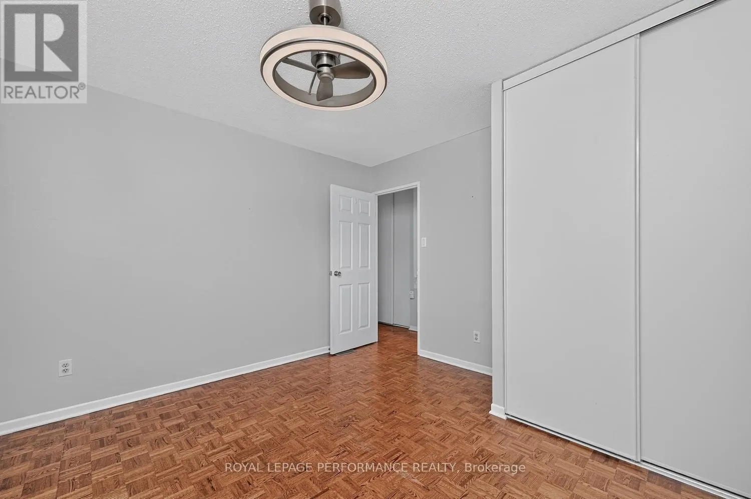 30 VIEWPOINTE PRIVATE