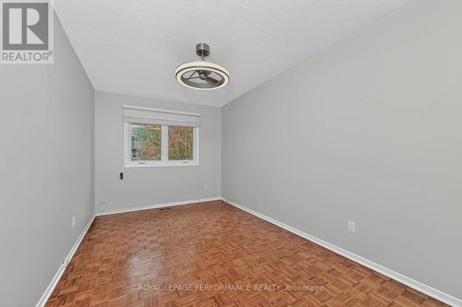 30 VIEWPOINTE PRIVATE