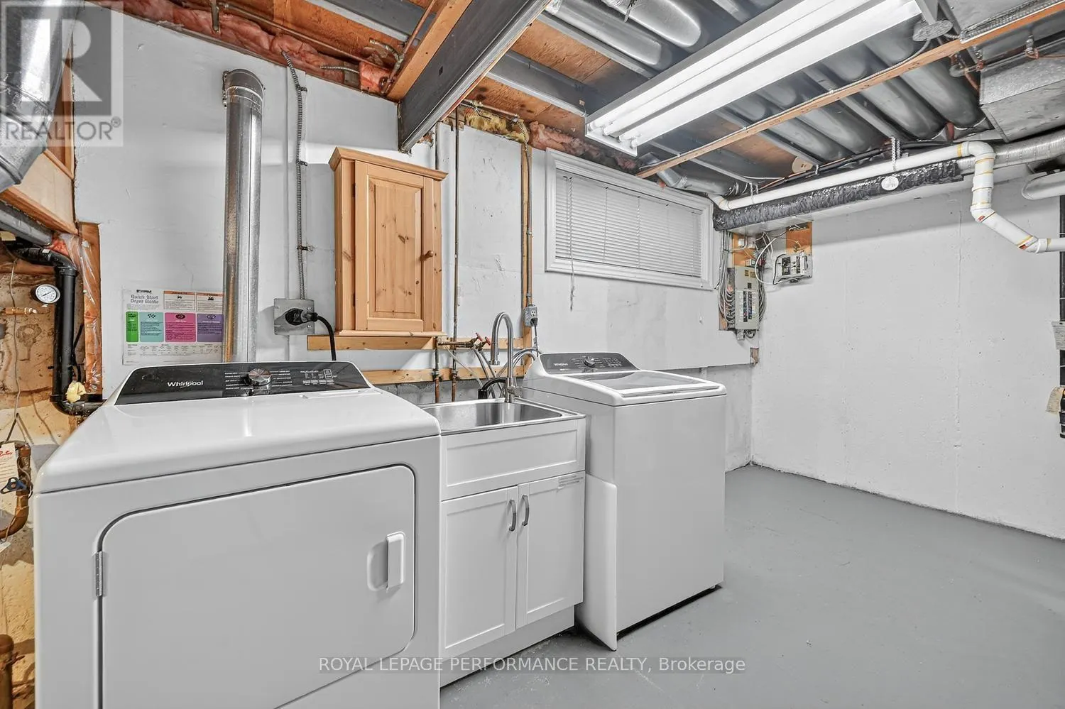 30 VIEWPOINTE PRIVATE