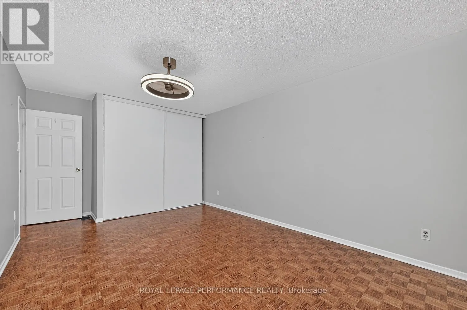 30 VIEWPOINTE PRIVATE