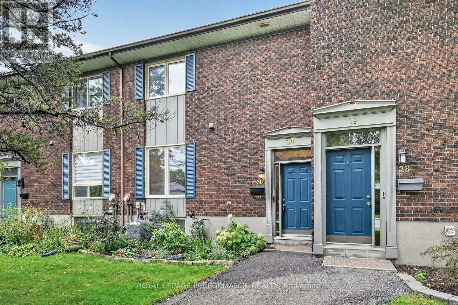 30 VIEWPOINTE PRIVATE