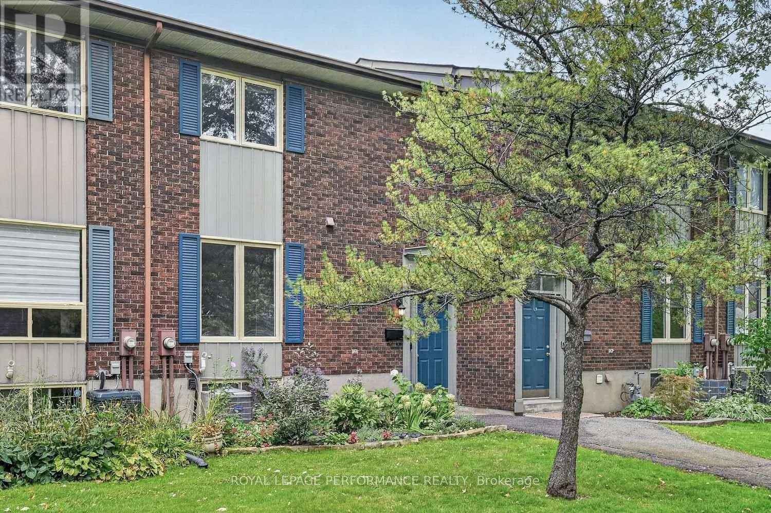 30 VIEWPOINTE PRIVATE