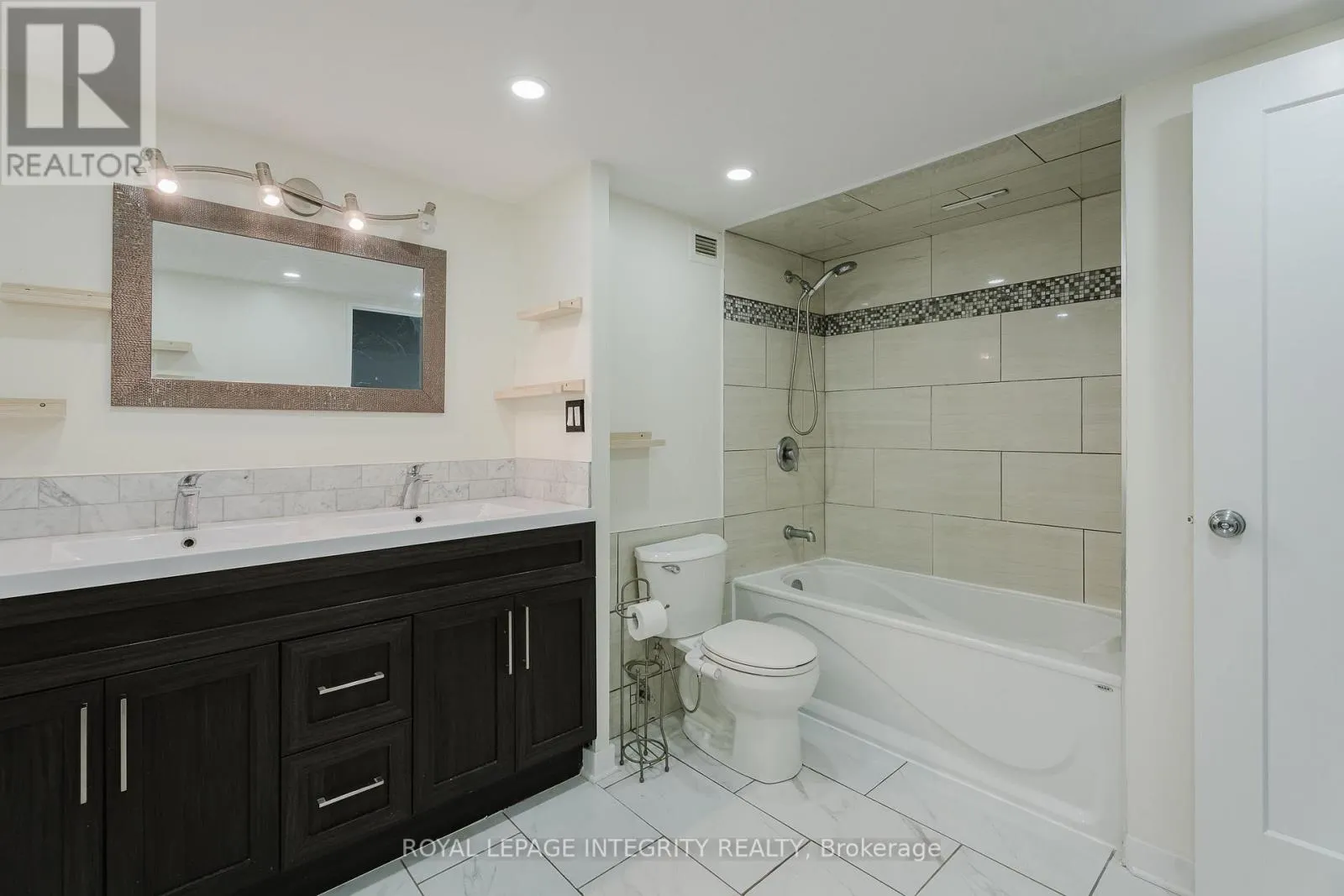 212 - 2650 SOUTHVALE CRESCENT