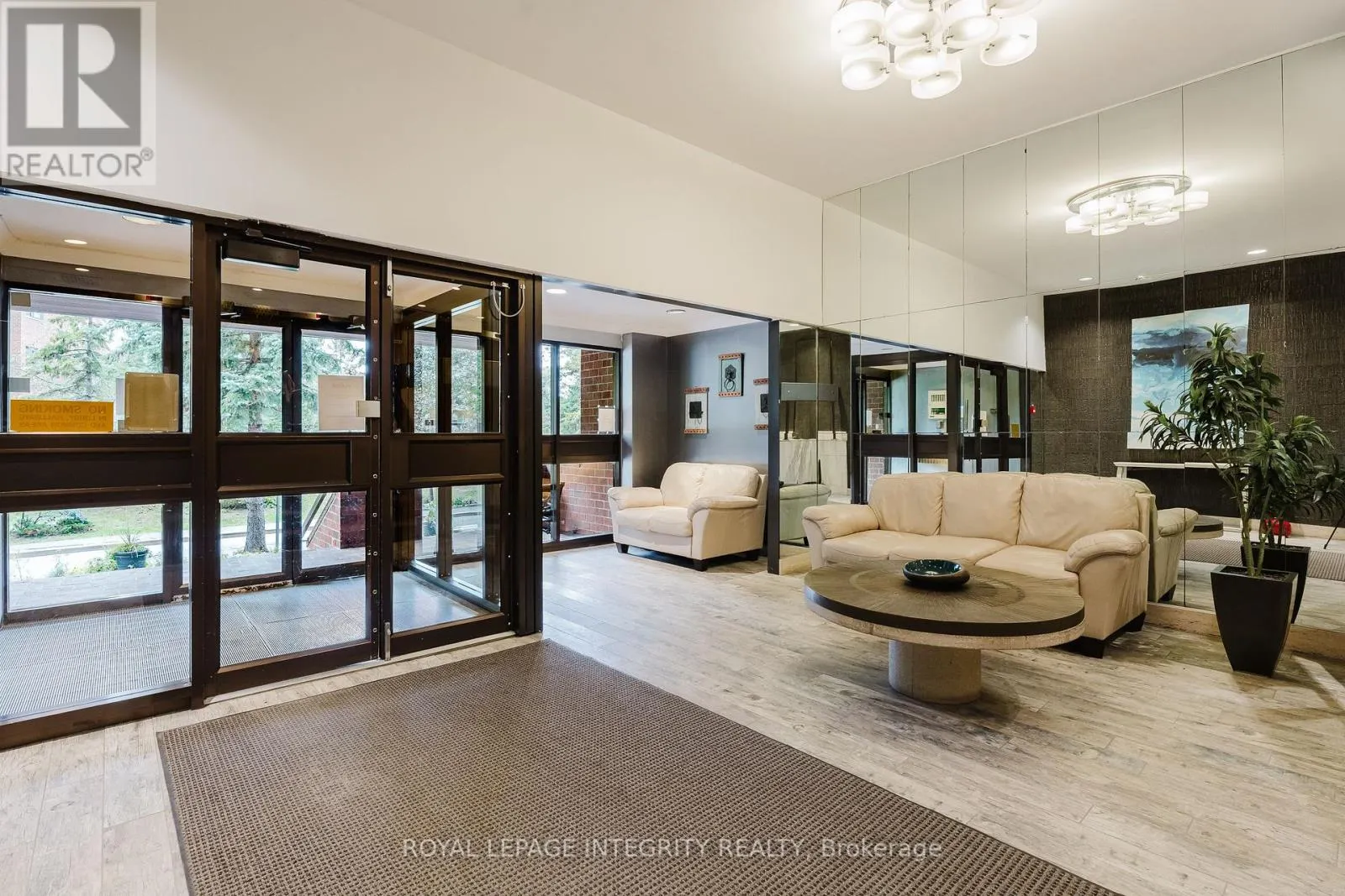 212 - 2650 SOUTHVALE CRESCENT
