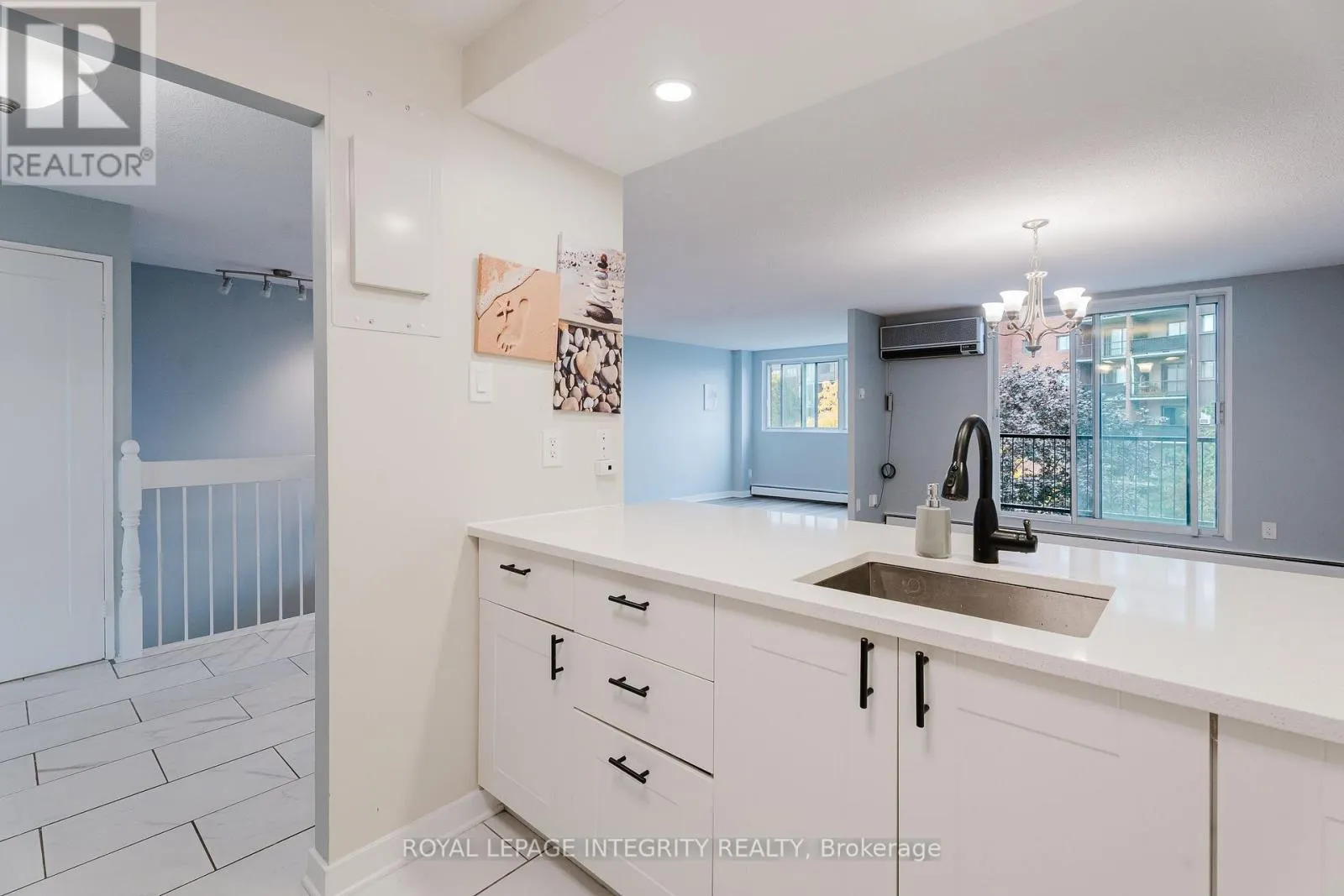 212 - 2650 SOUTHVALE CRESCENT
