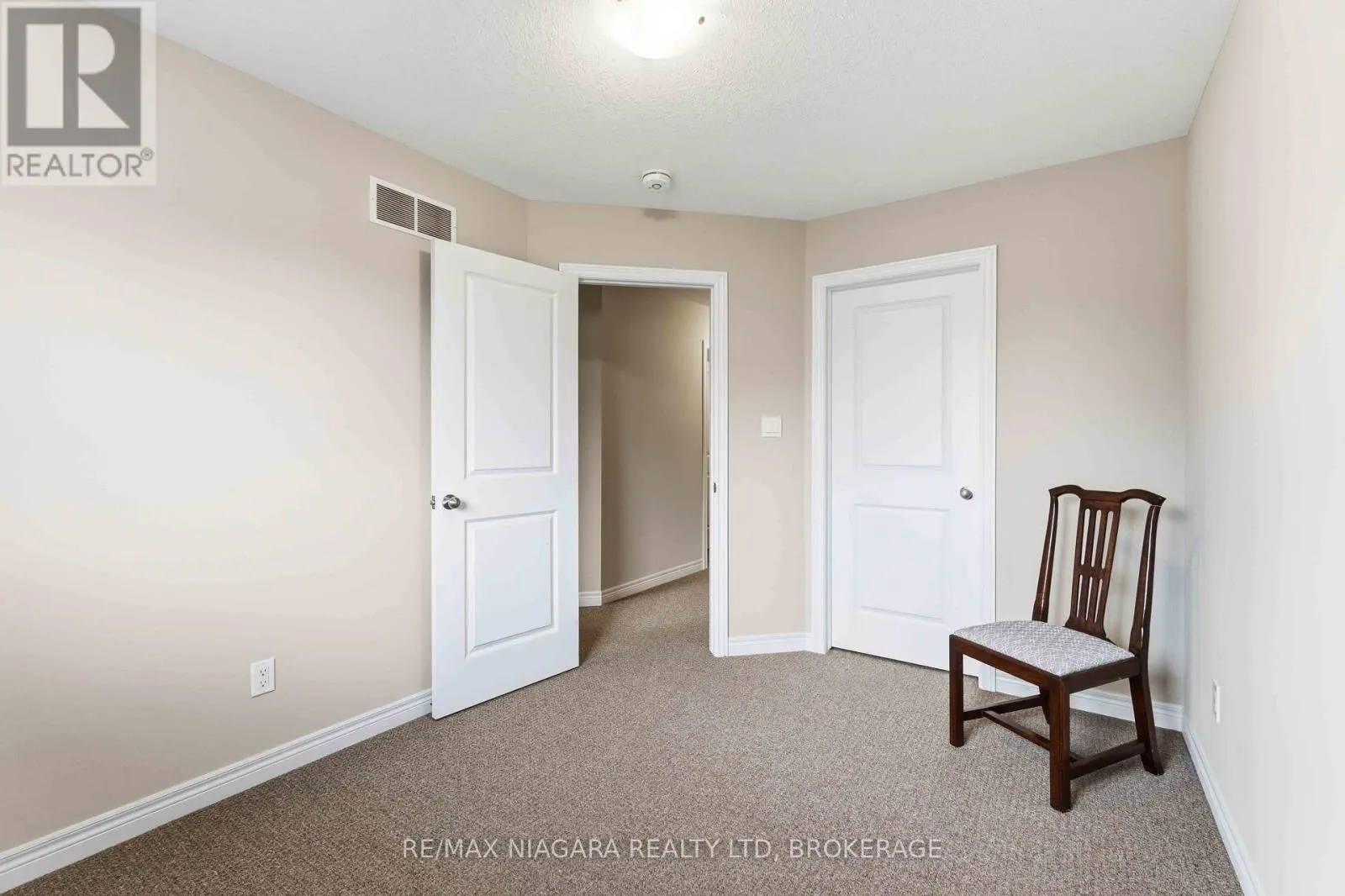 23B BLOOMFIELD AVENUE