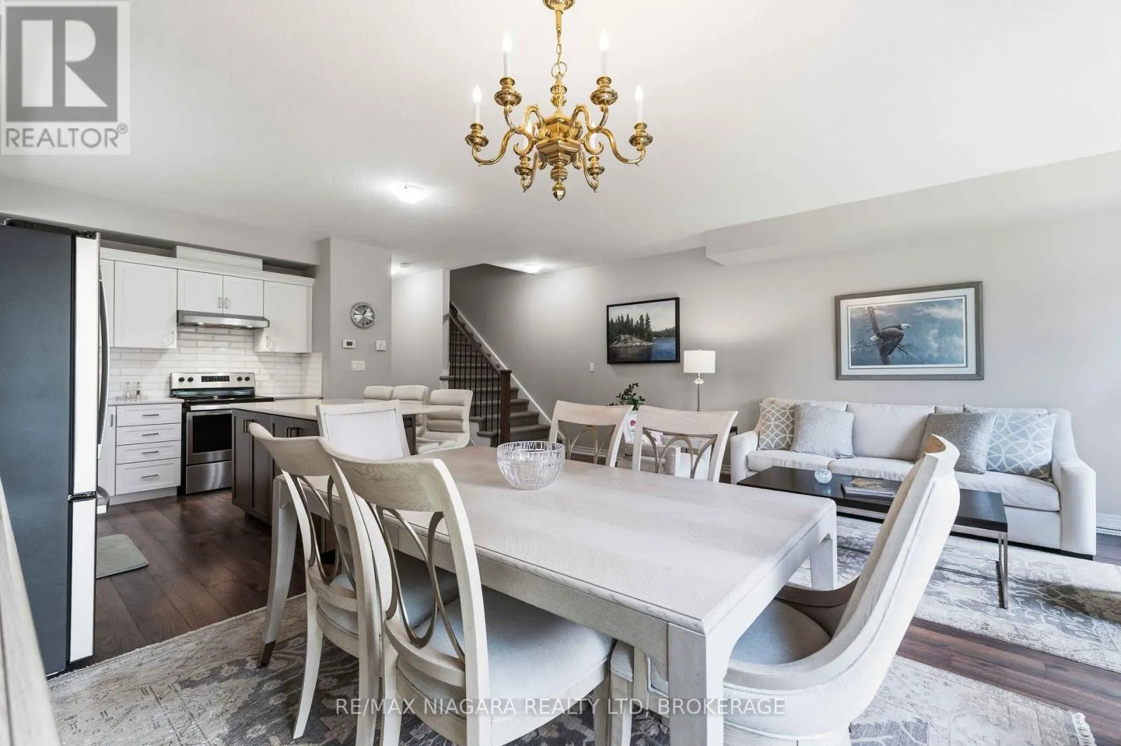 23B BLOOMFIELD AVENUE
