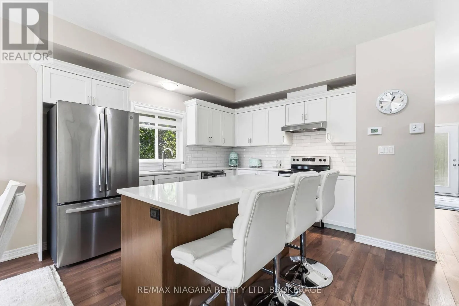 23B BLOOMFIELD AVENUE