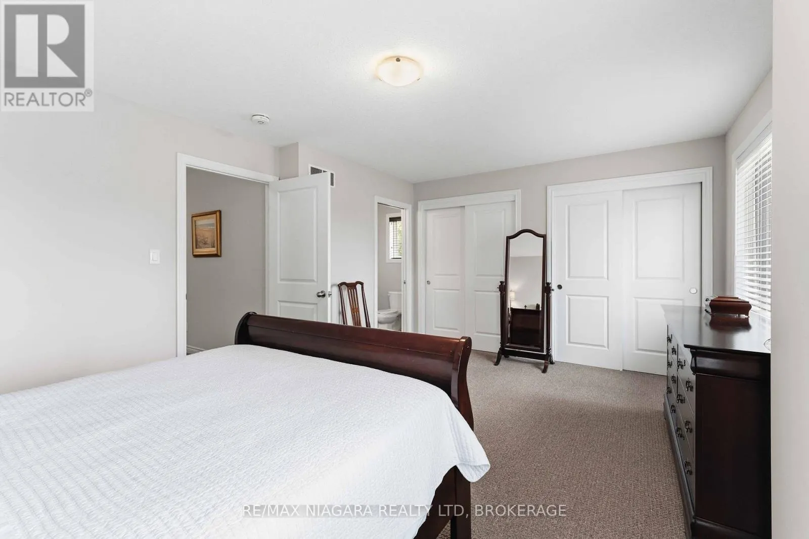 23B BLOOMFIELD AVENUE