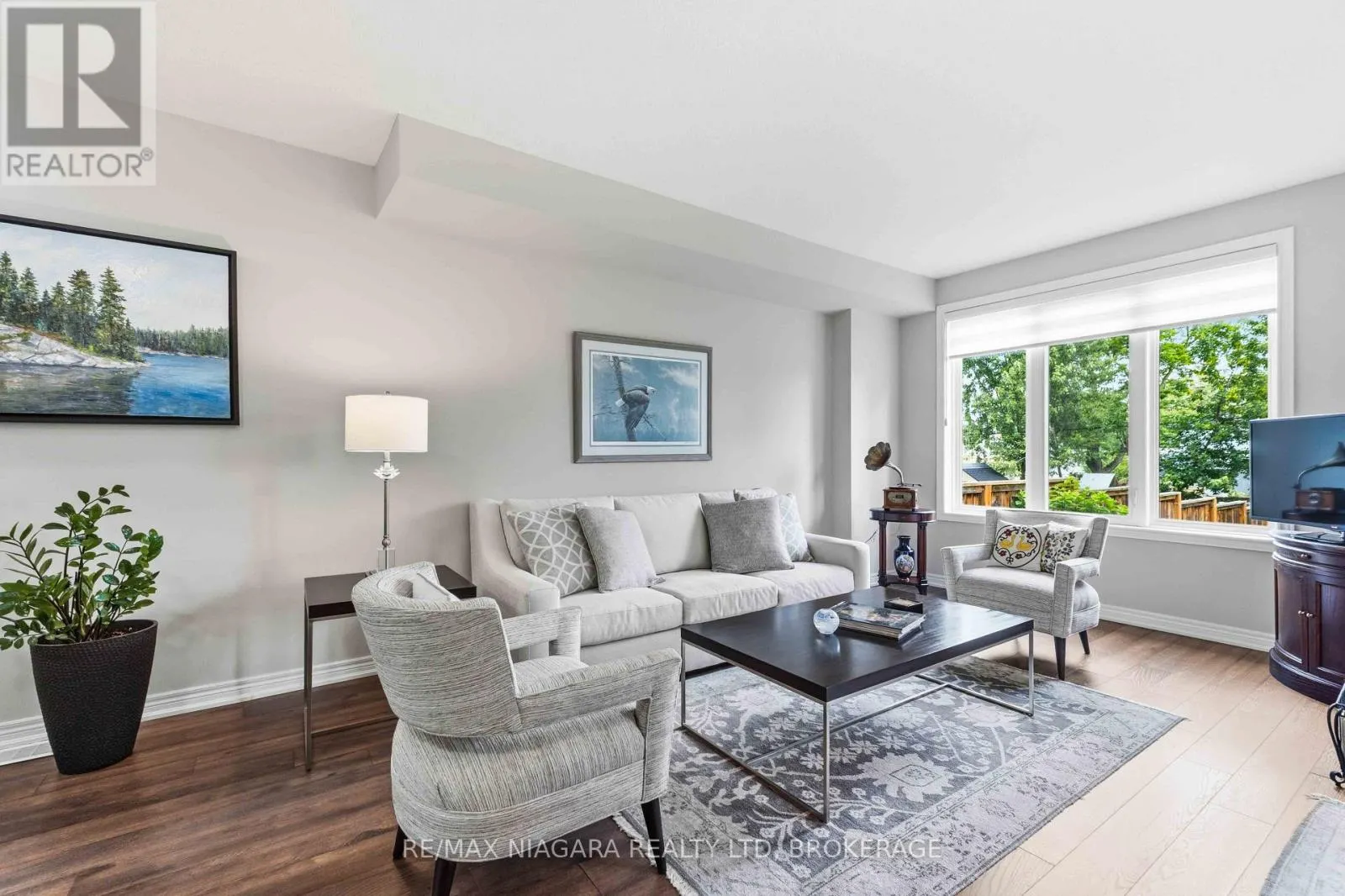 23B BLOOMFIELD AVENUE