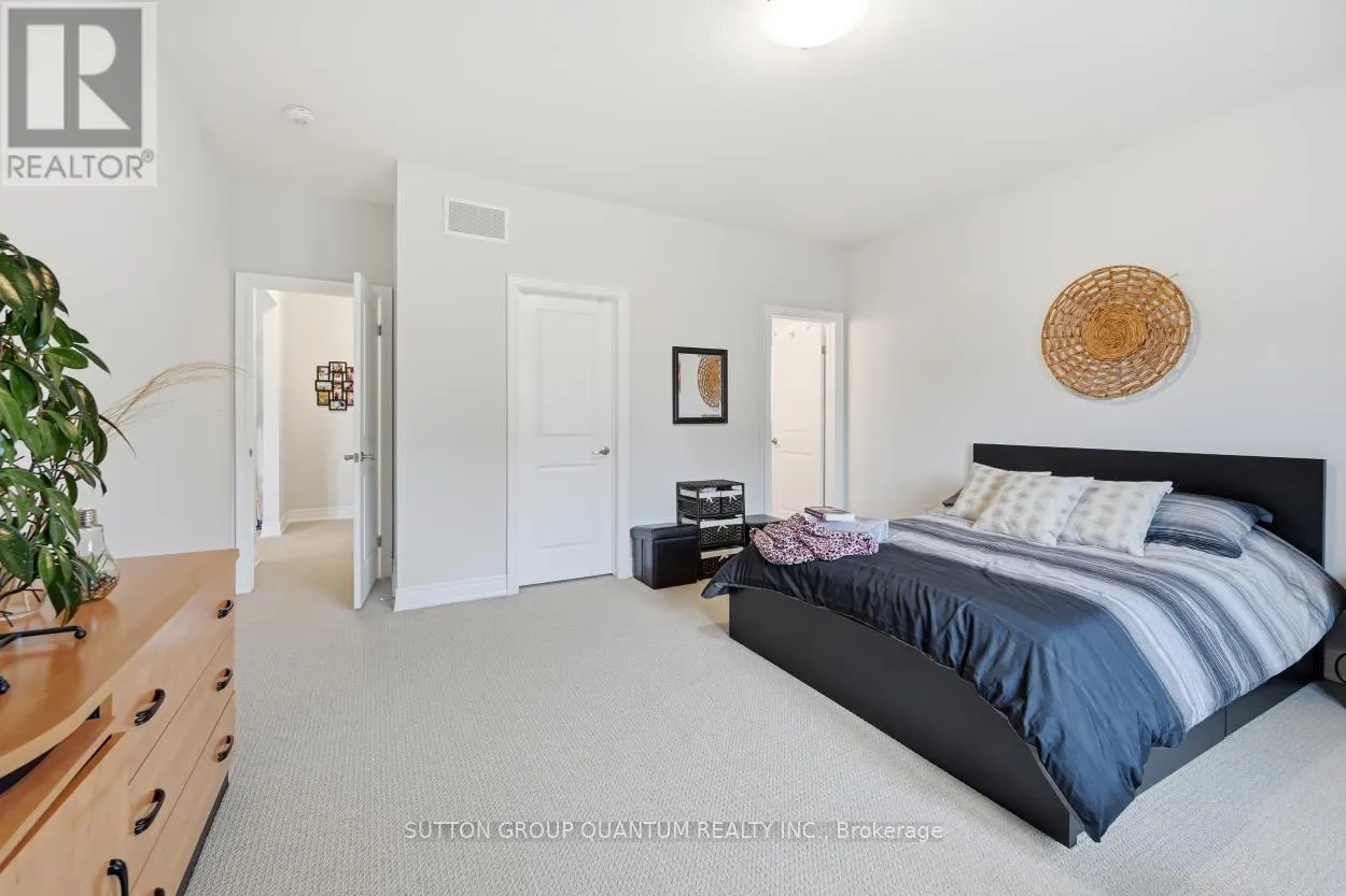 420 WILLIAMS CRESCENT