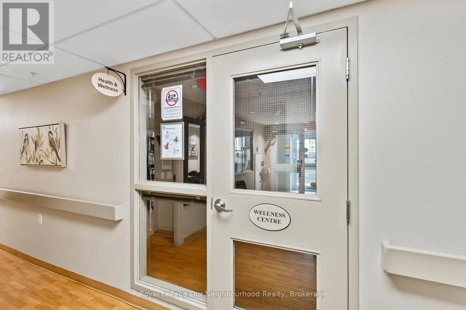 425 - 240 CHAPEL STREET #425