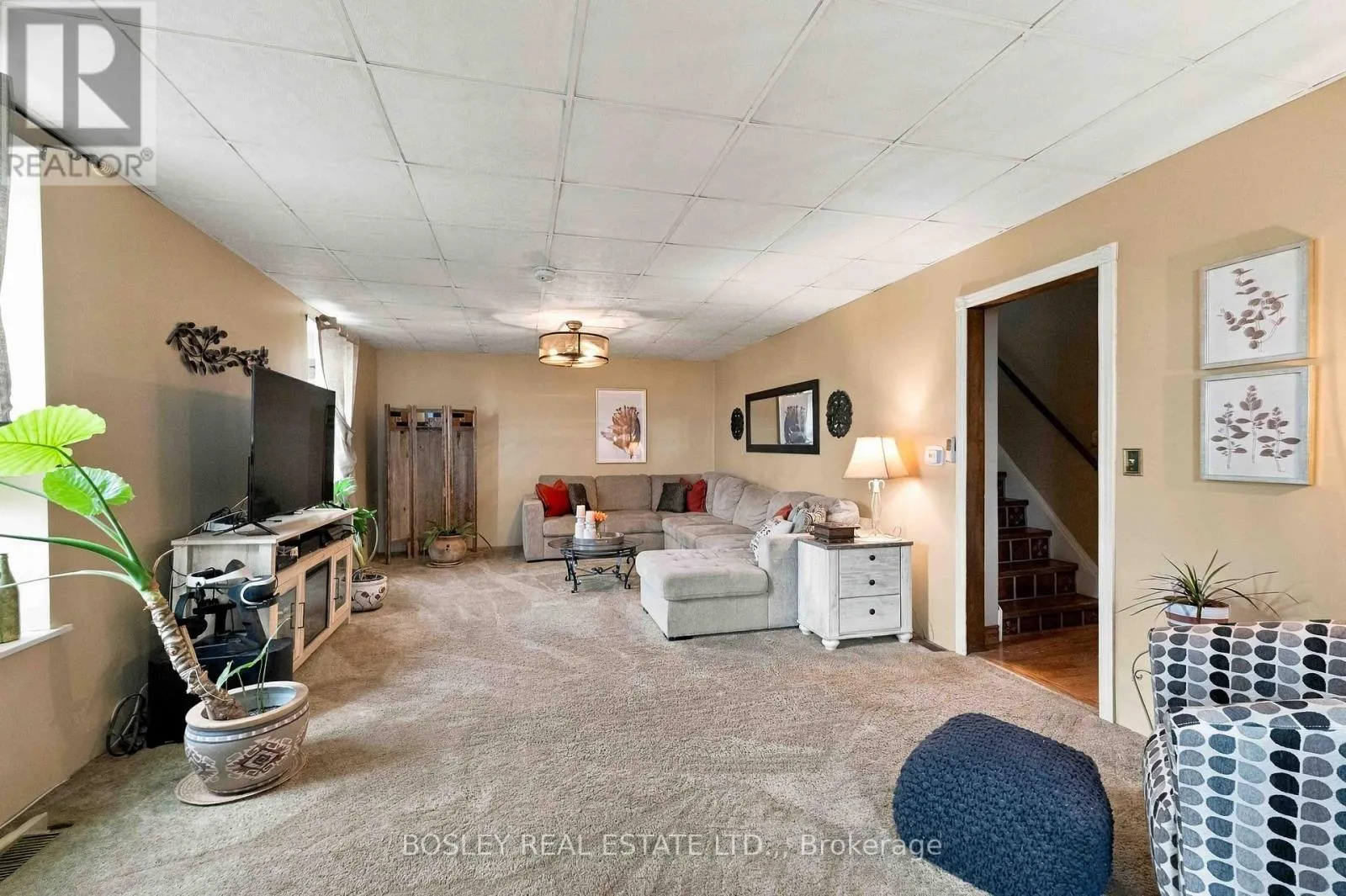 860 MOYER ROAD