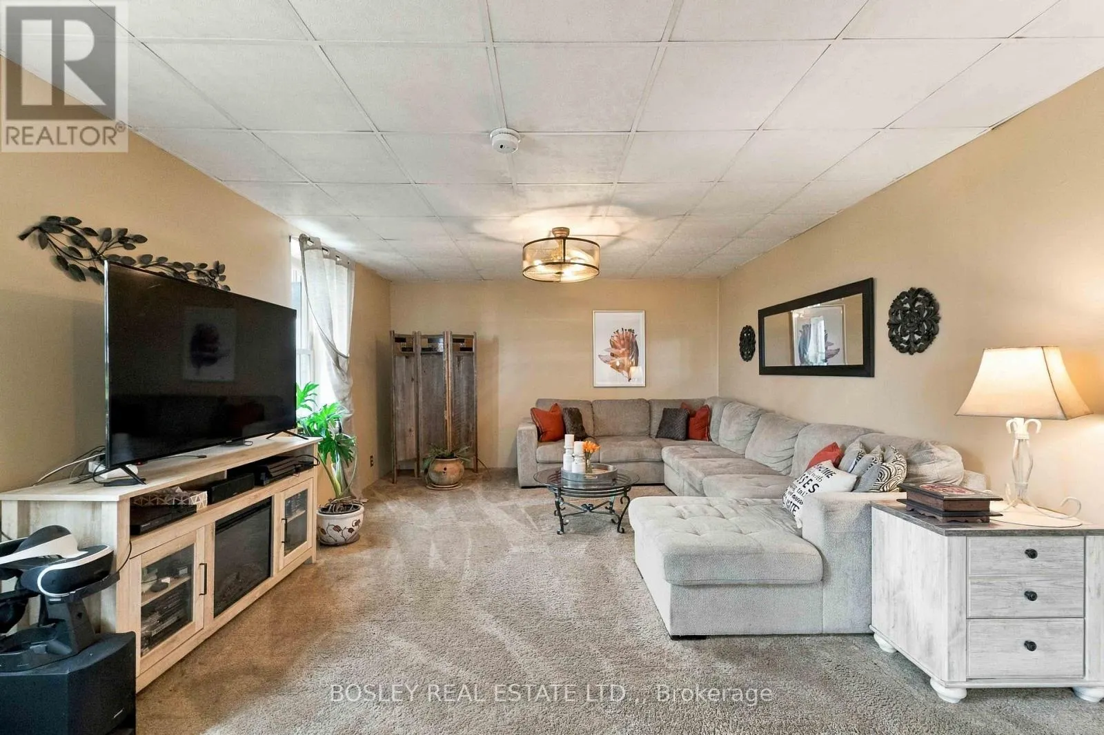 860 MOYER ROAD