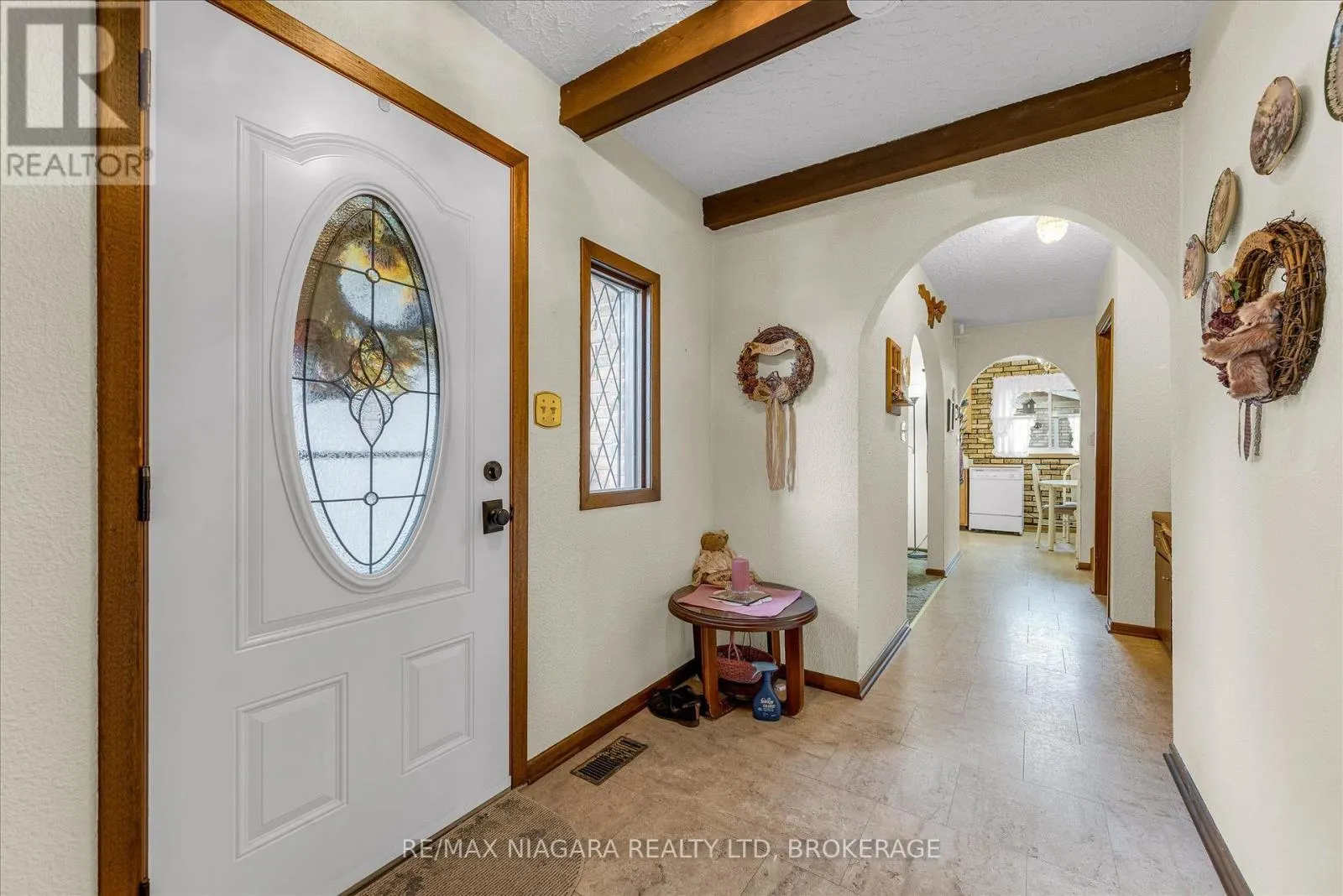 107 GLENAYR PLACE
