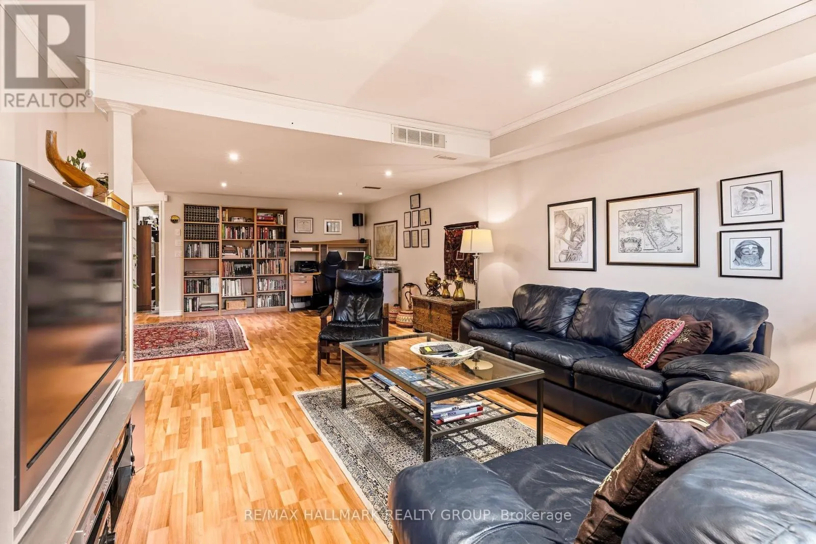 3 BURNSTEAD CRESCENT