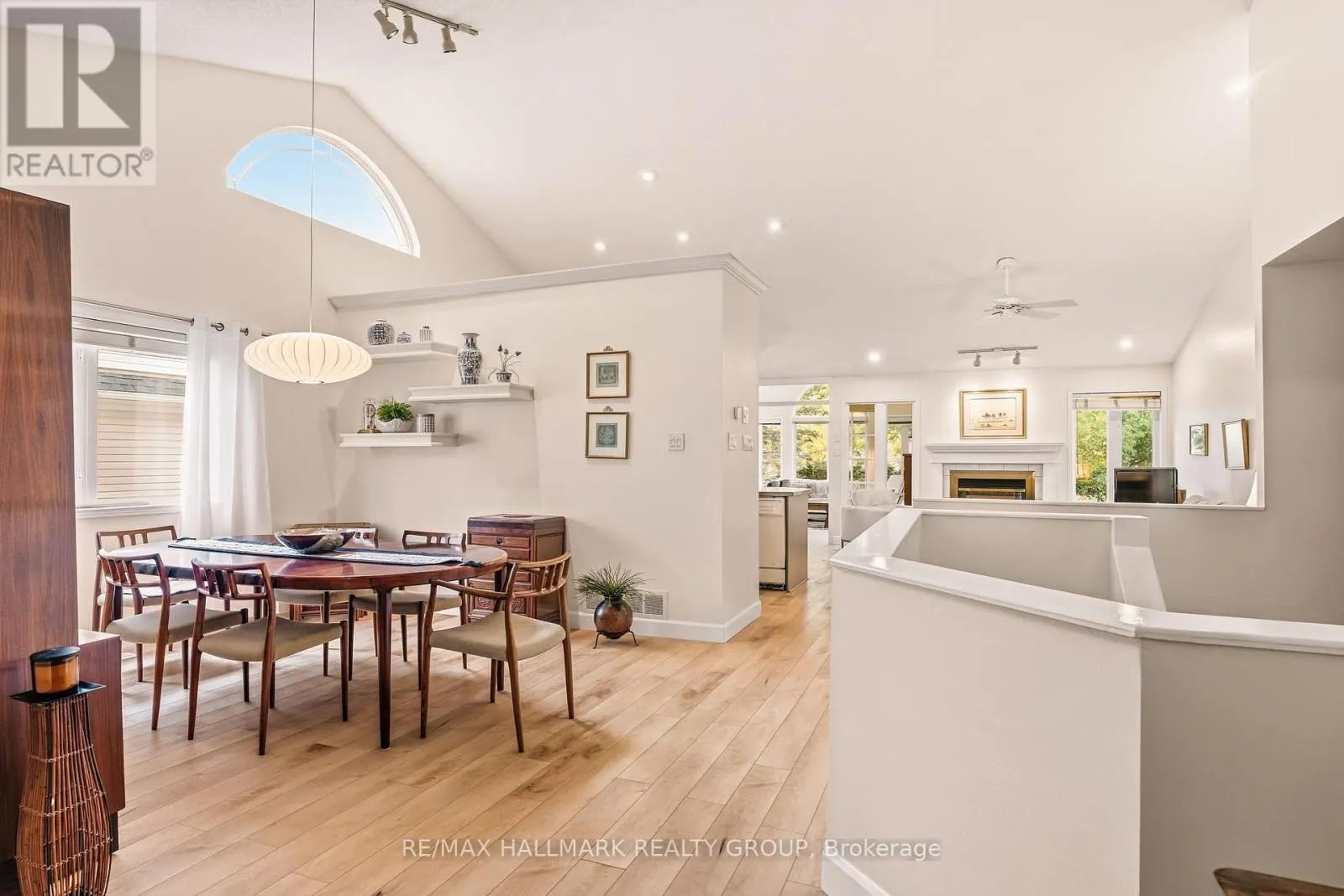 3 BURNSTEAD CRESCENT